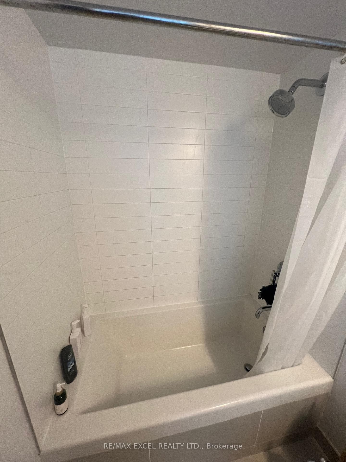 42 Charles Street Unit 3704 photo 15