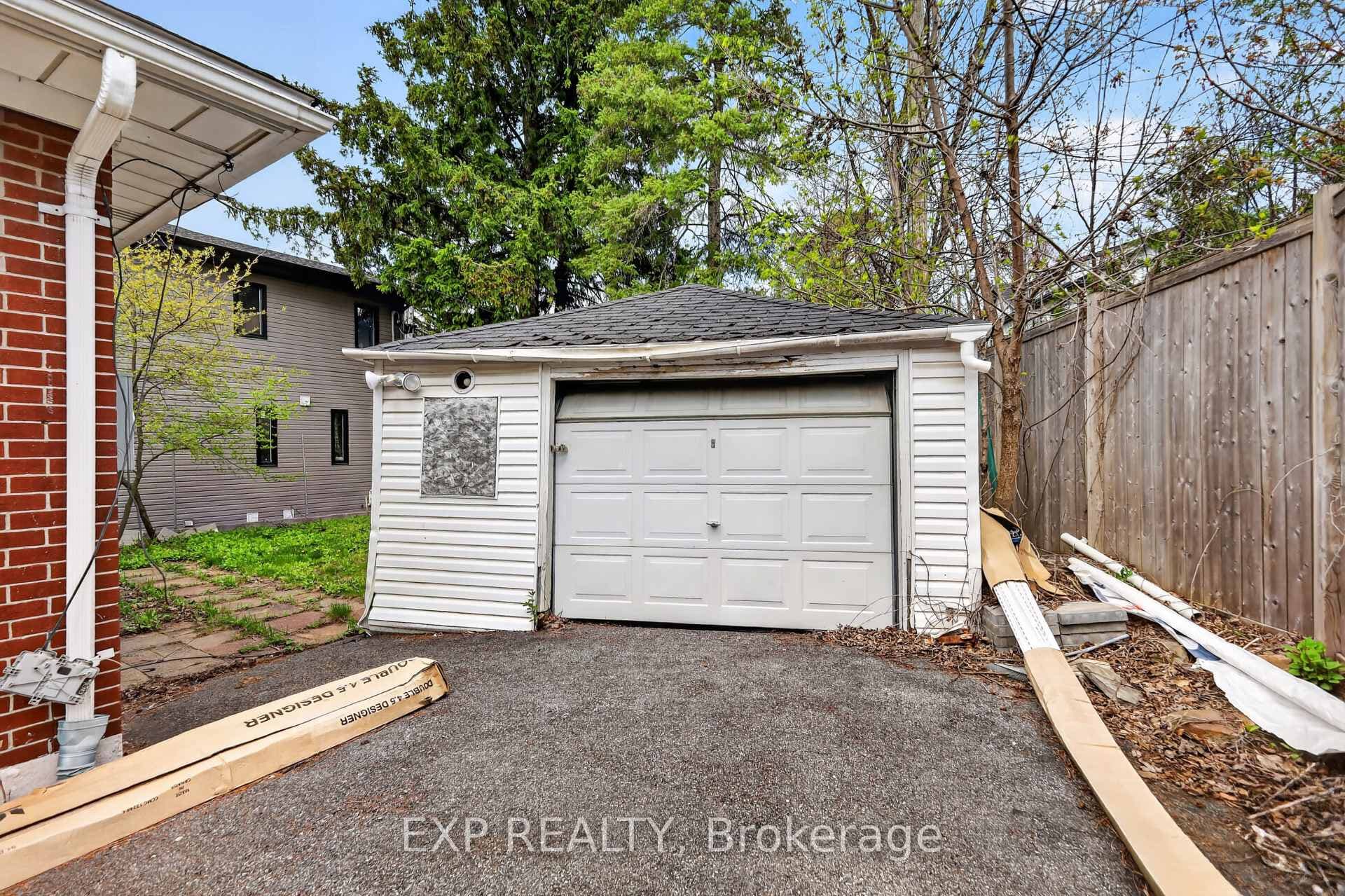 1255 Evans Boulevard photo 16