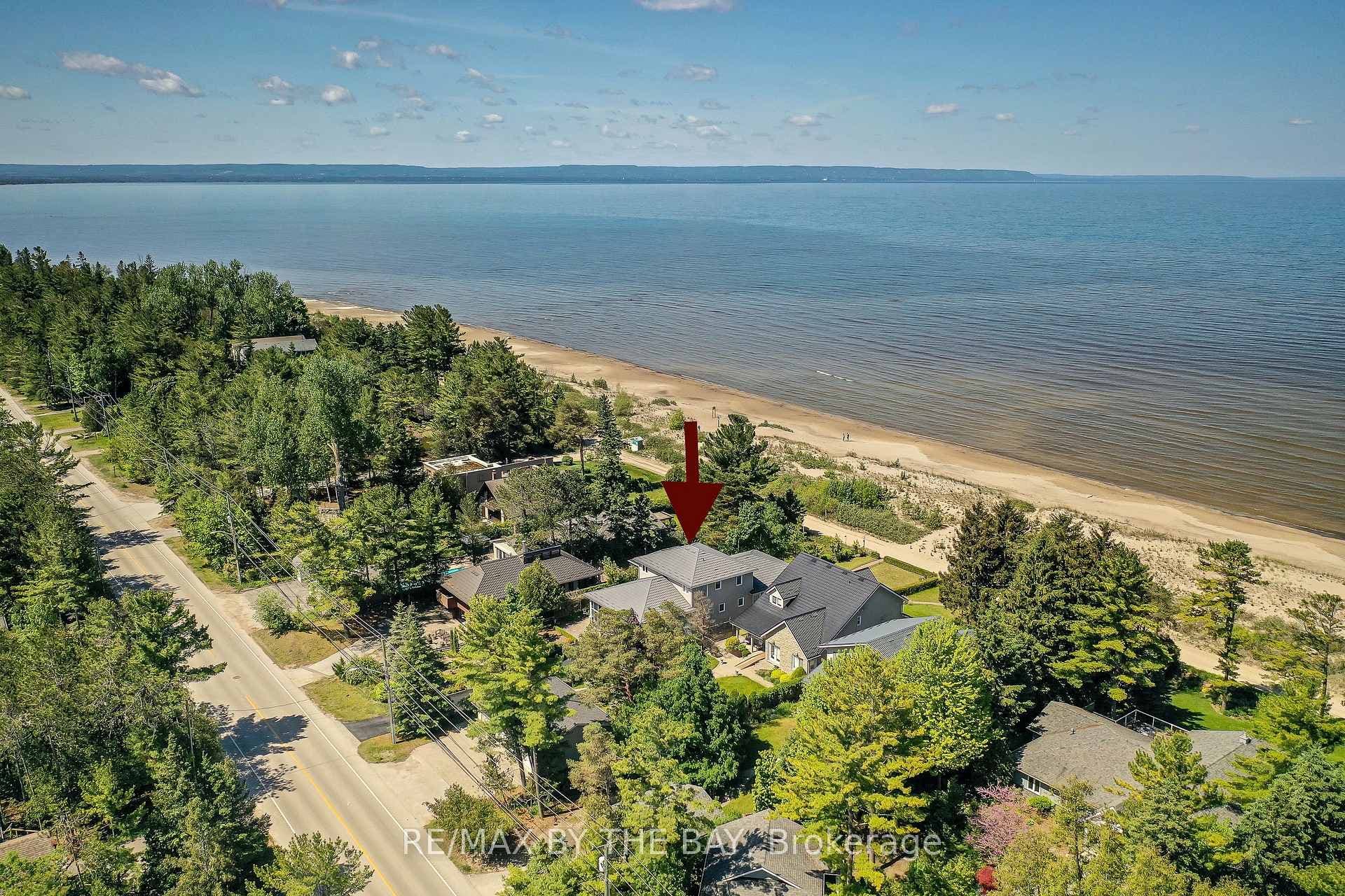 1022 River Road photo 4
