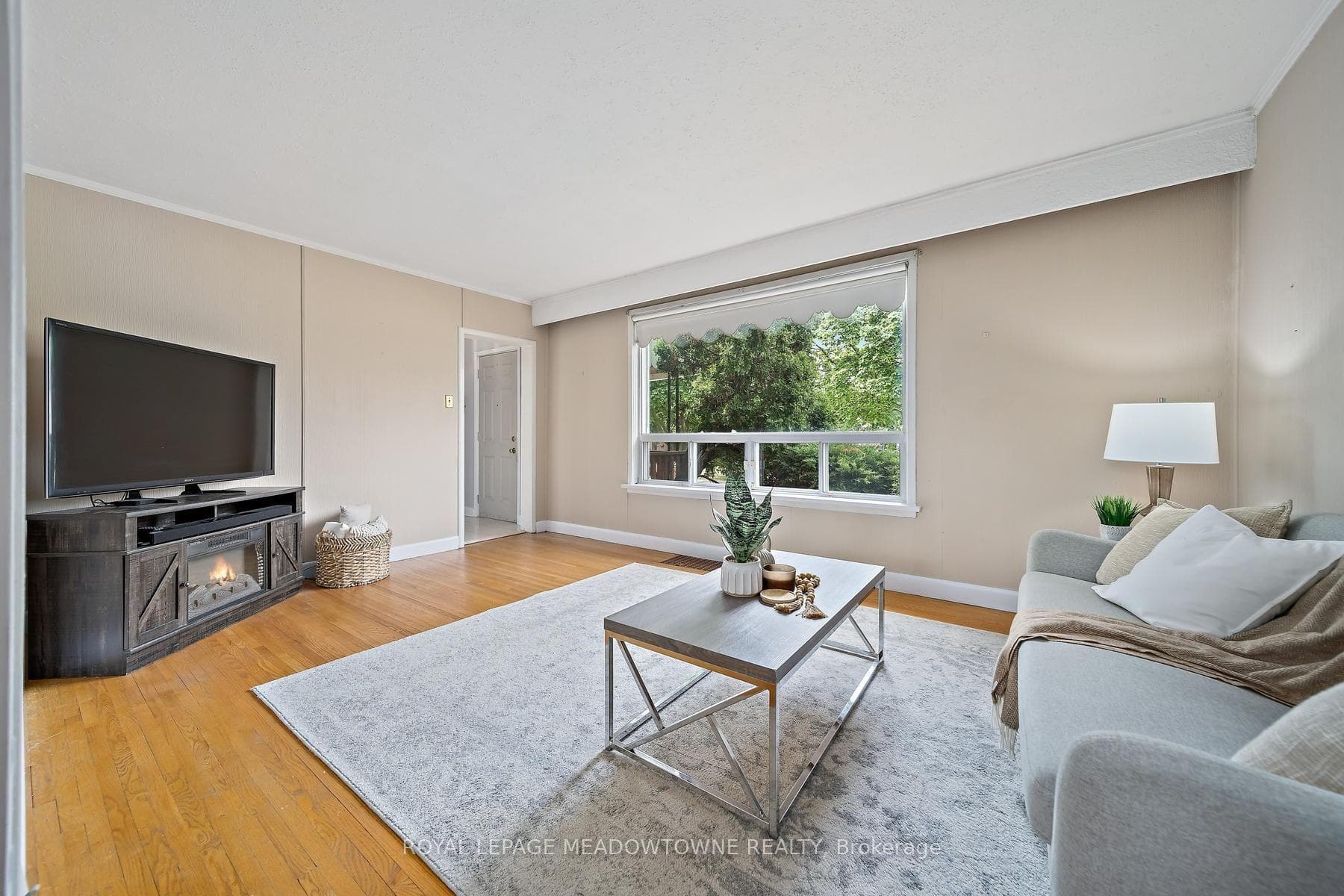 27 Hatfield Crescent photo 9