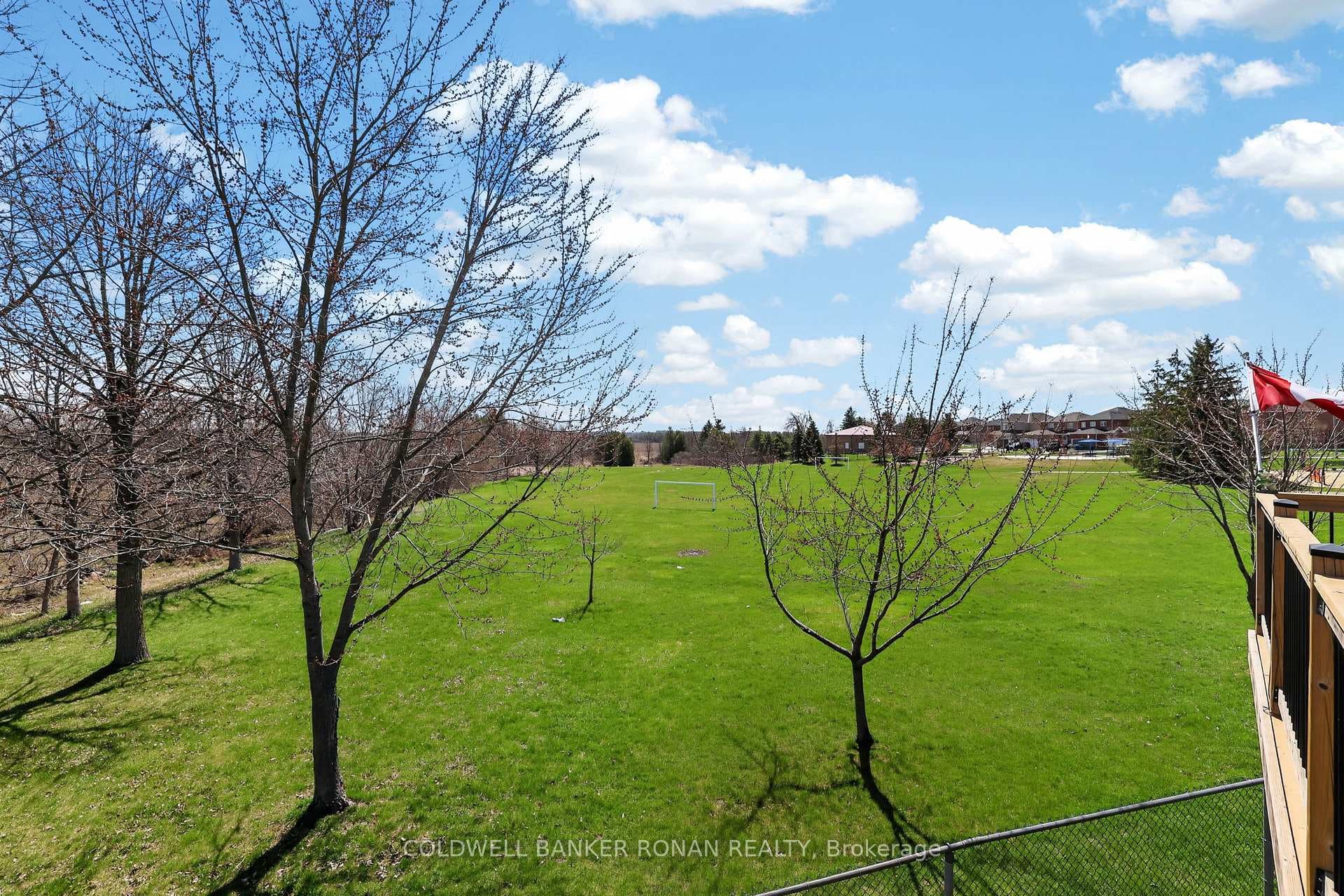 240 Howard Crescent photo 45