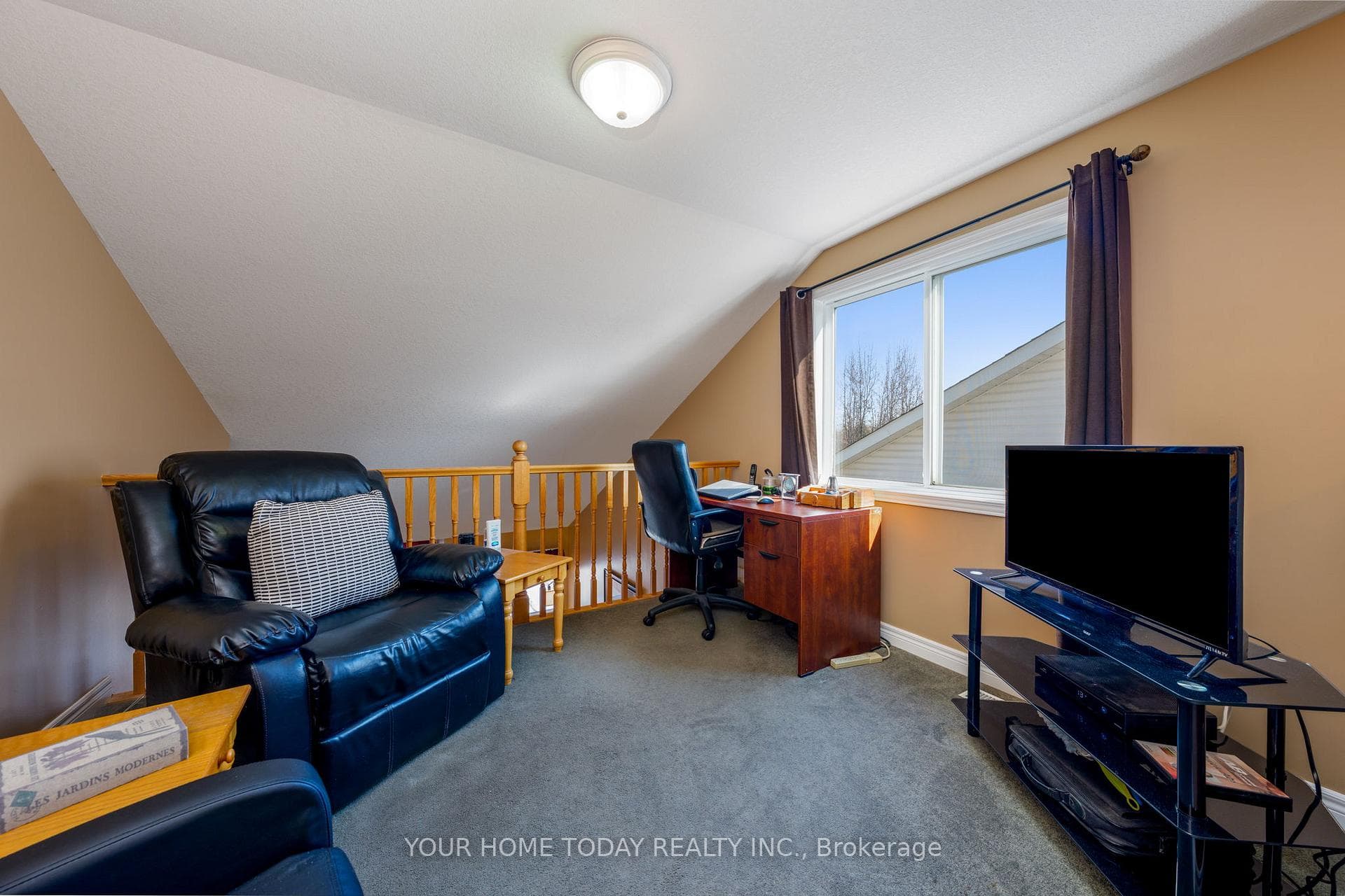 71 Doctor Moore Court photo 25