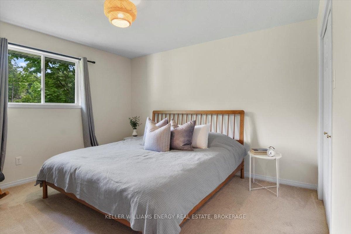 99 Sumcot Drive photo 14