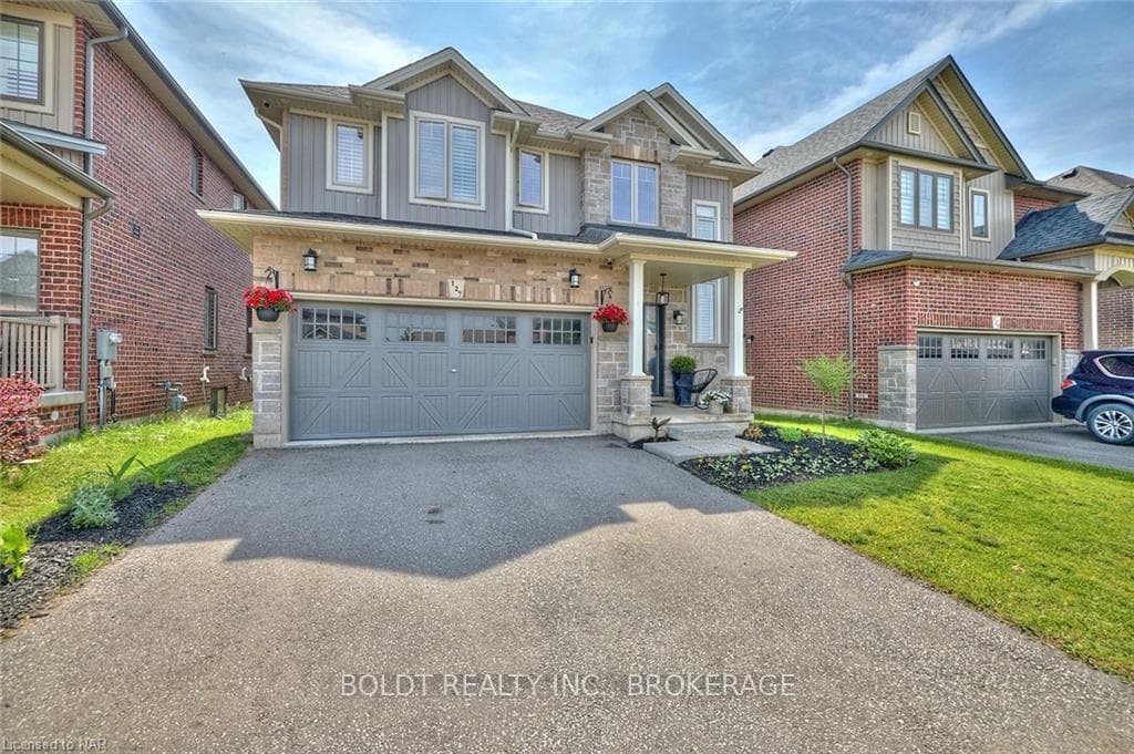 127 DENNIS Drive photo 2