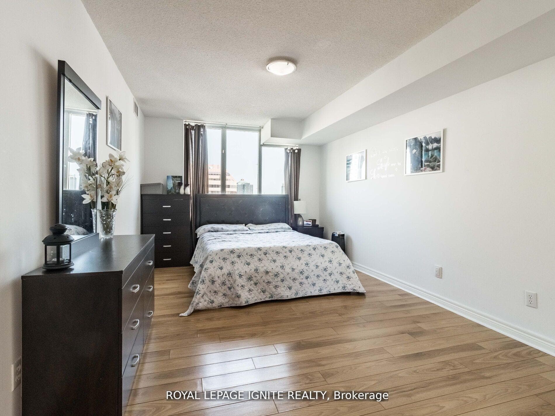 156 Enfield Place Unit 1711 photo 13