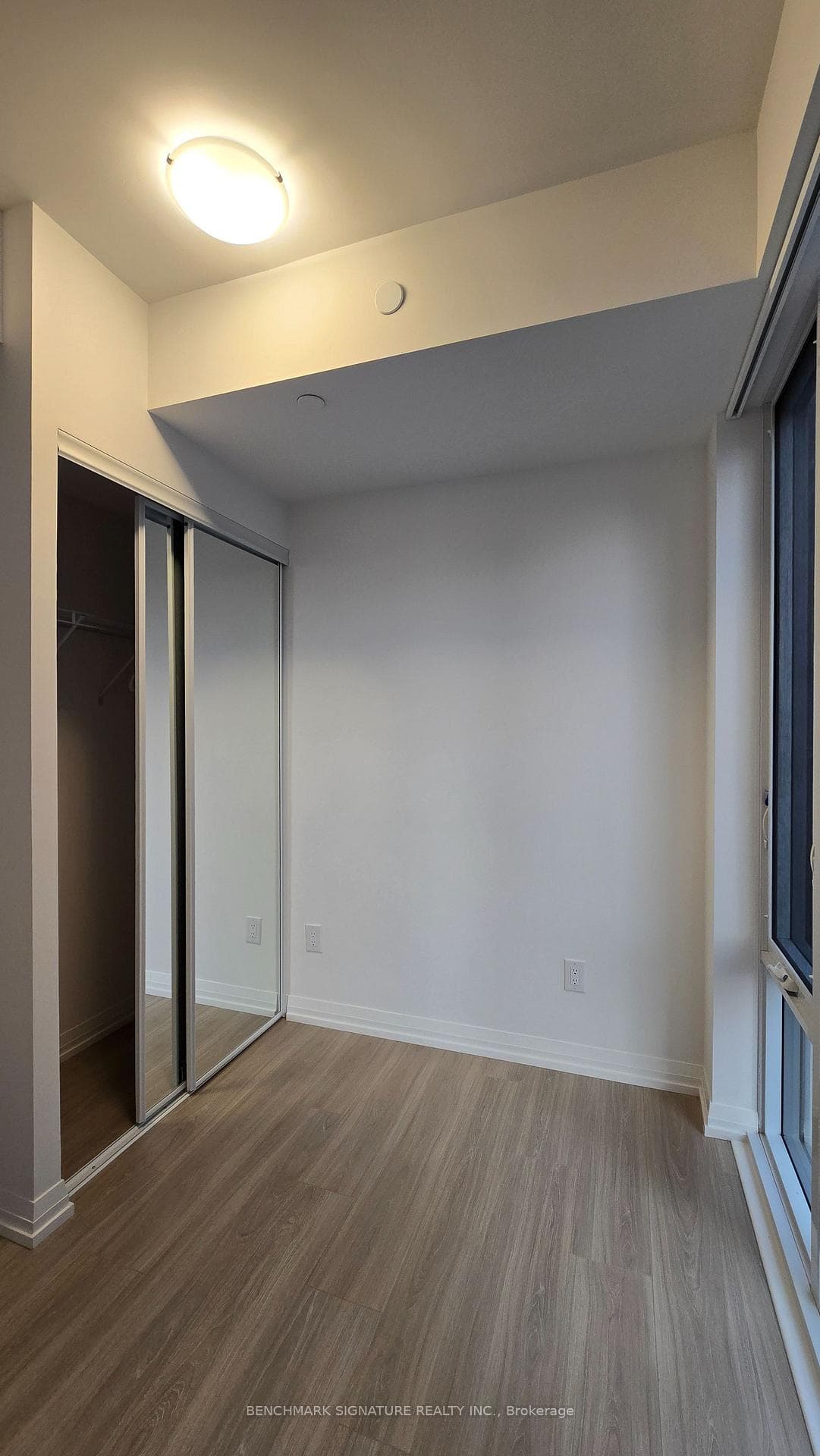 8 Widmer Street Unit 4603 photo 19