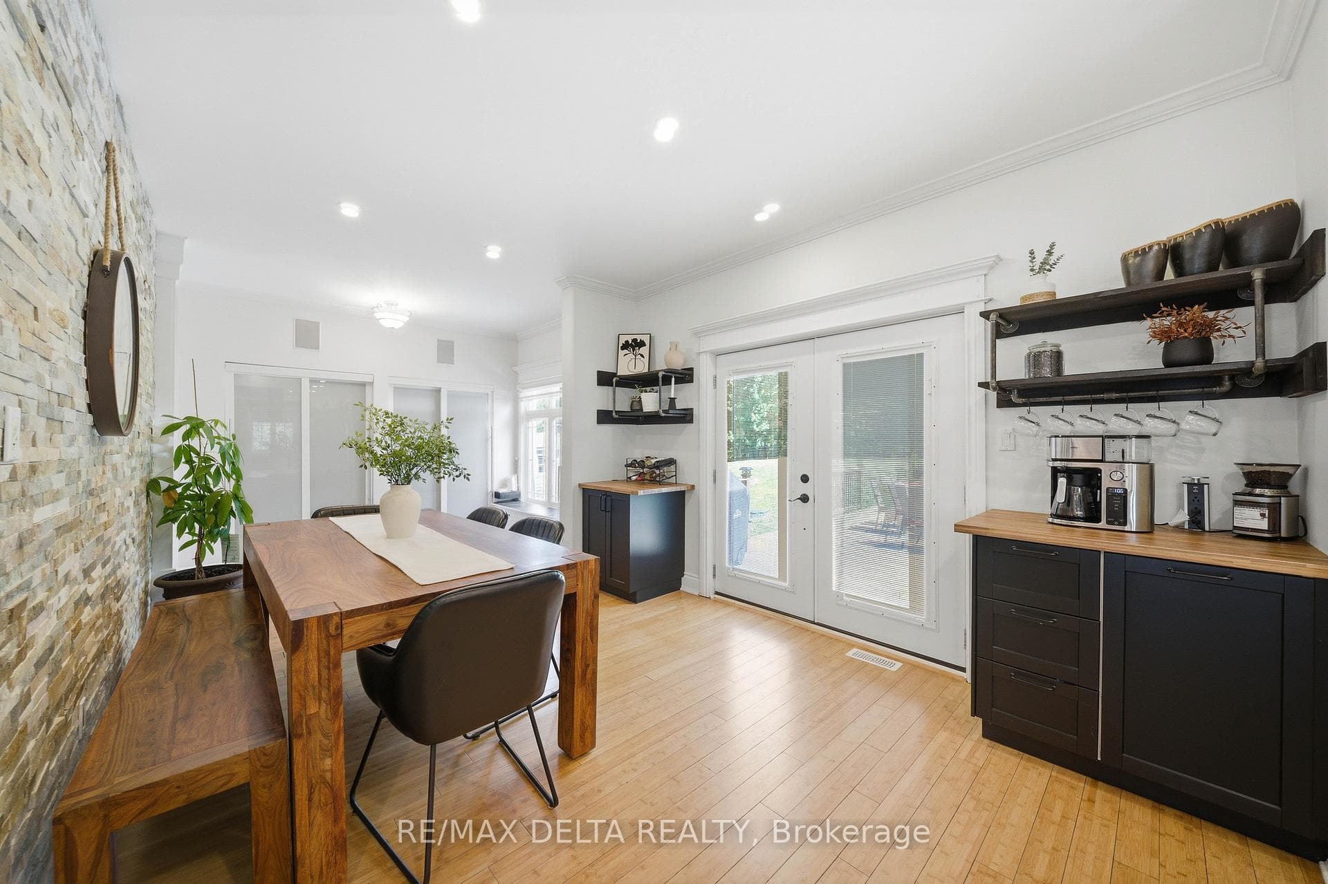 115 Pigeon Street photo 18