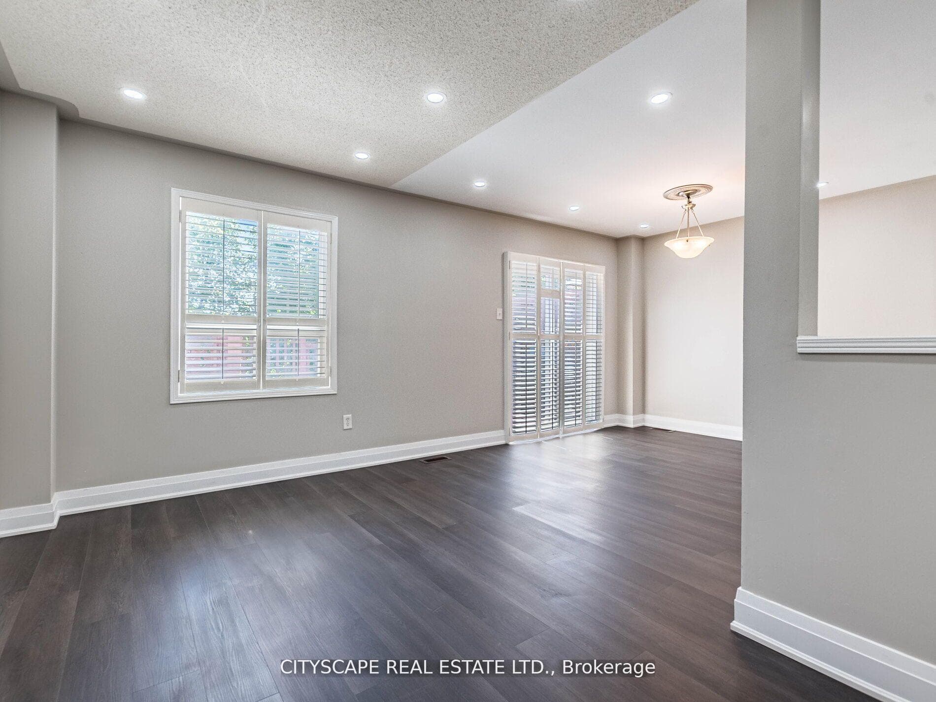 15 Woodhaven Drive photo 7