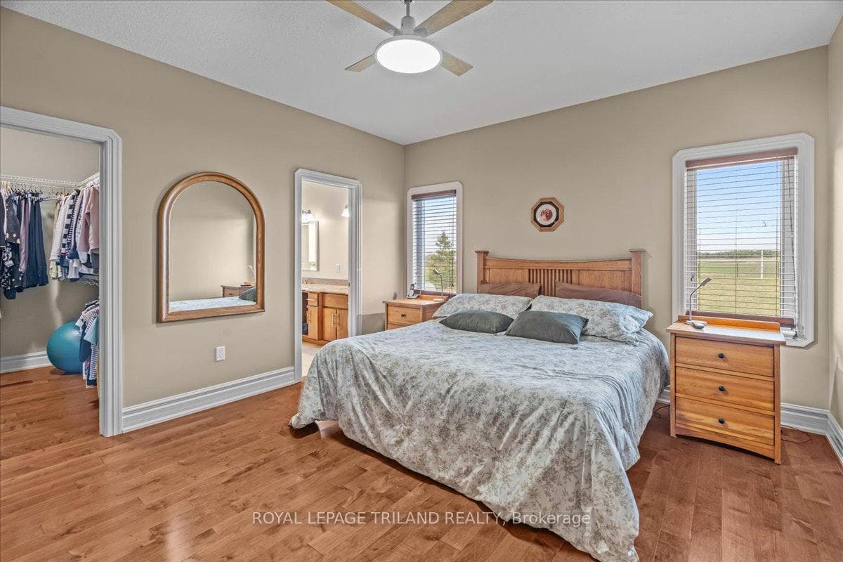 9416 Hickory Drive photo 13