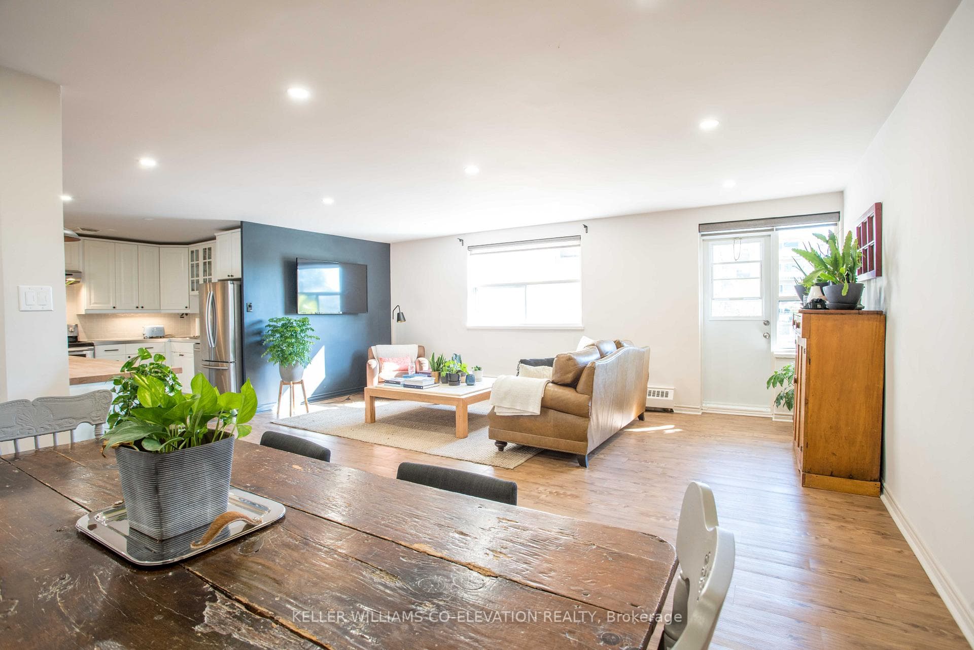 10 Fontenay Court Unit 306 photo 13