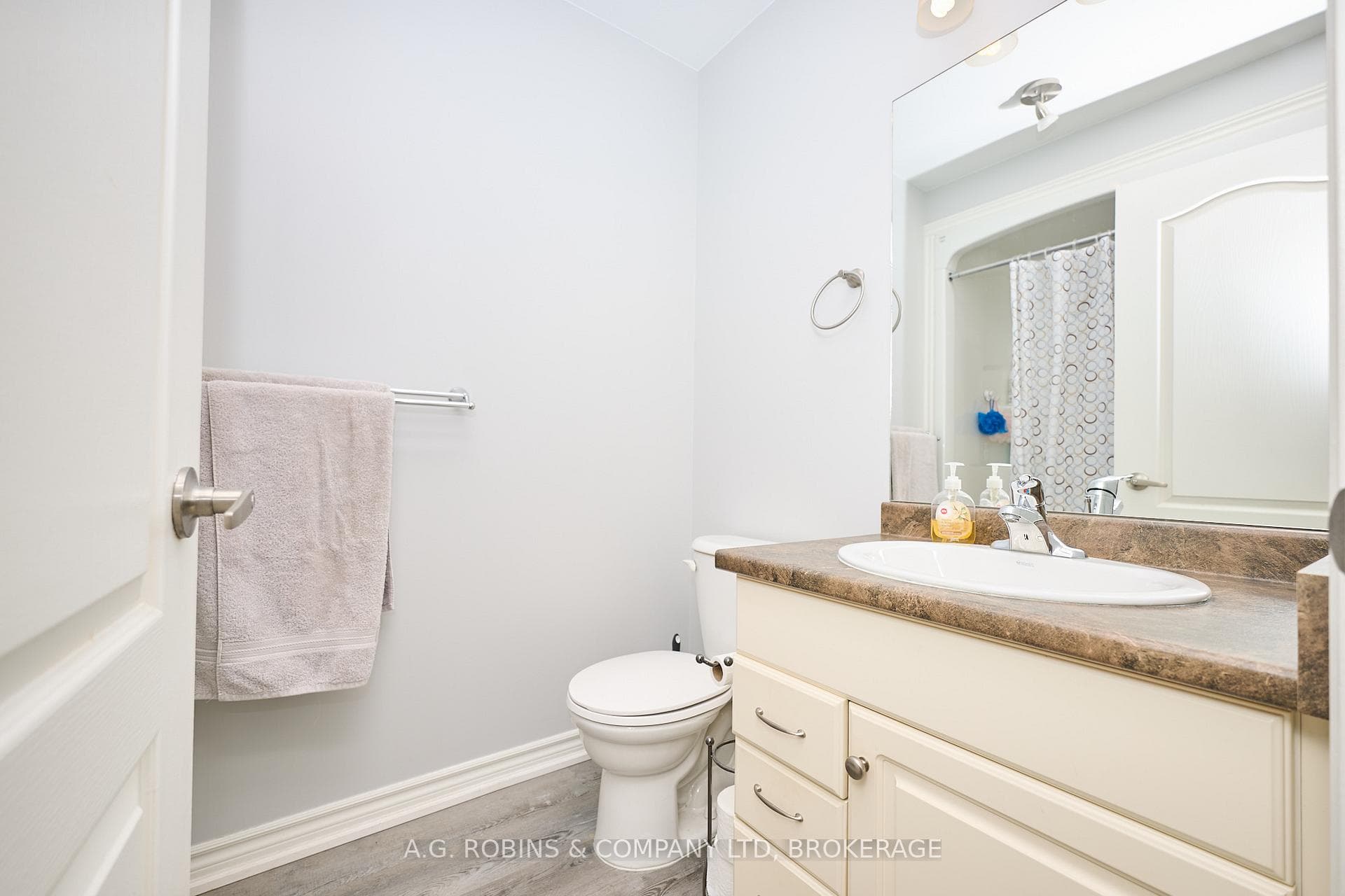 495 Linwell Road Unit 3 photo 23