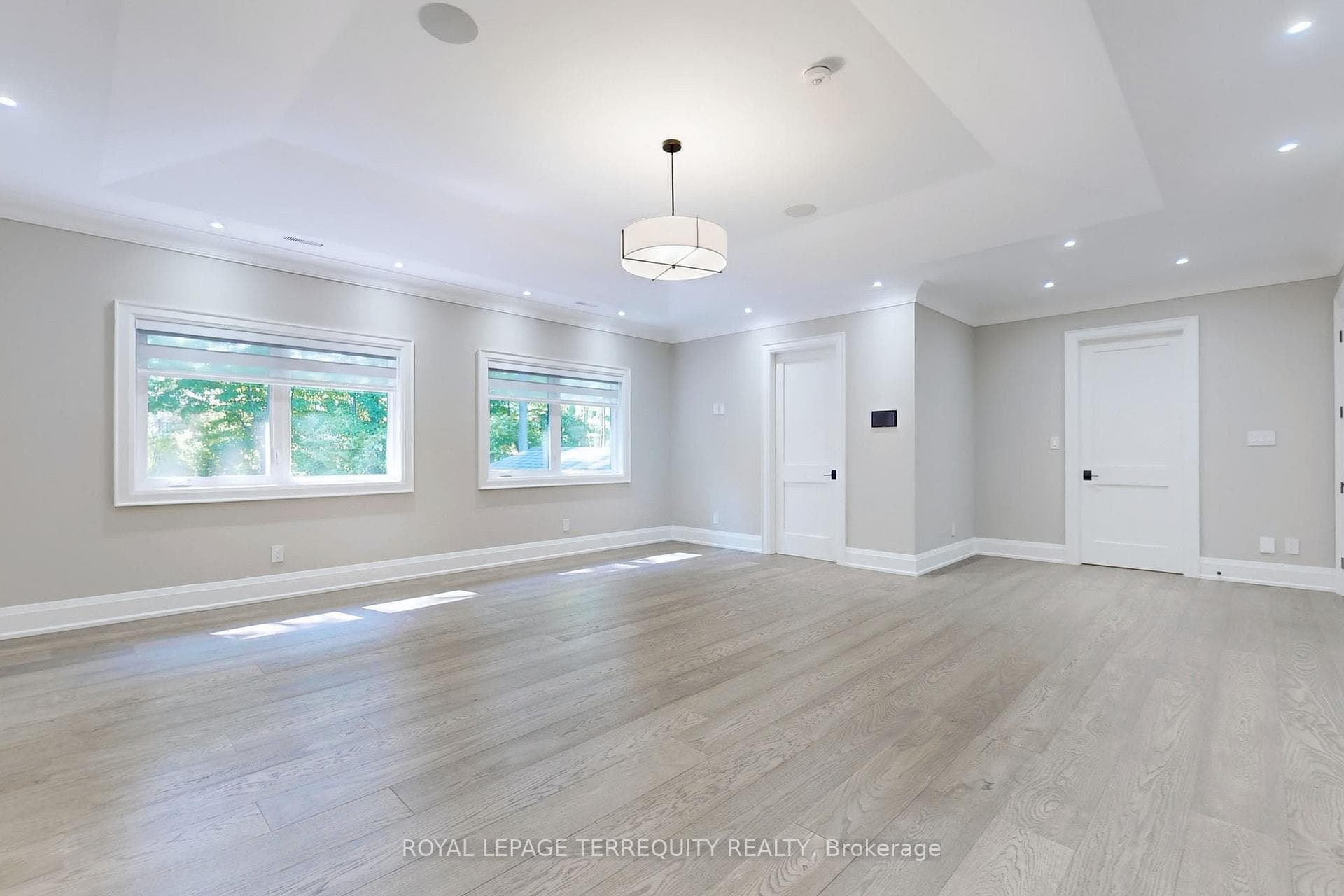 570 Maitland Drive photo 19