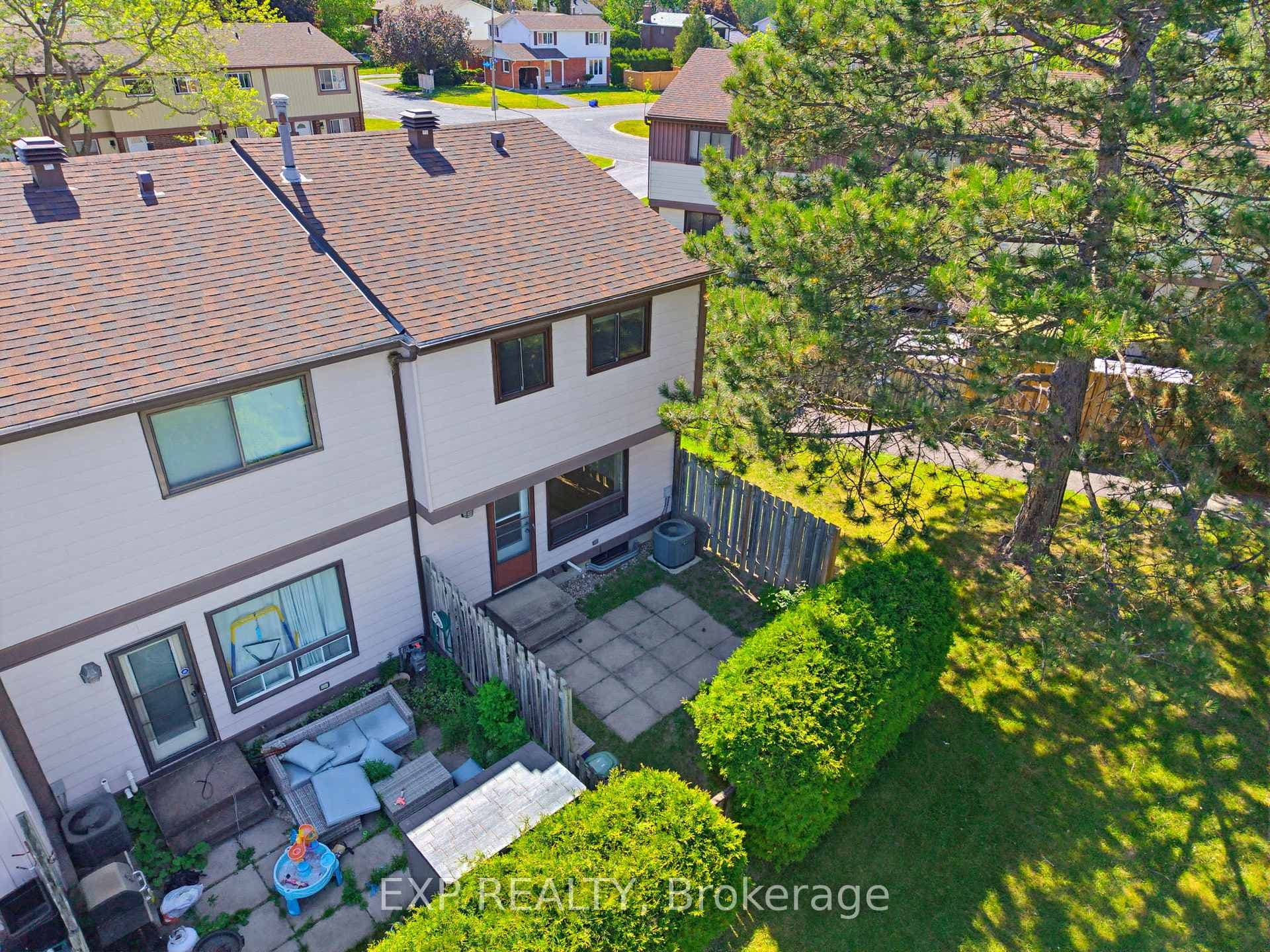 10 Fieldgate Drive Unit A photo 30
