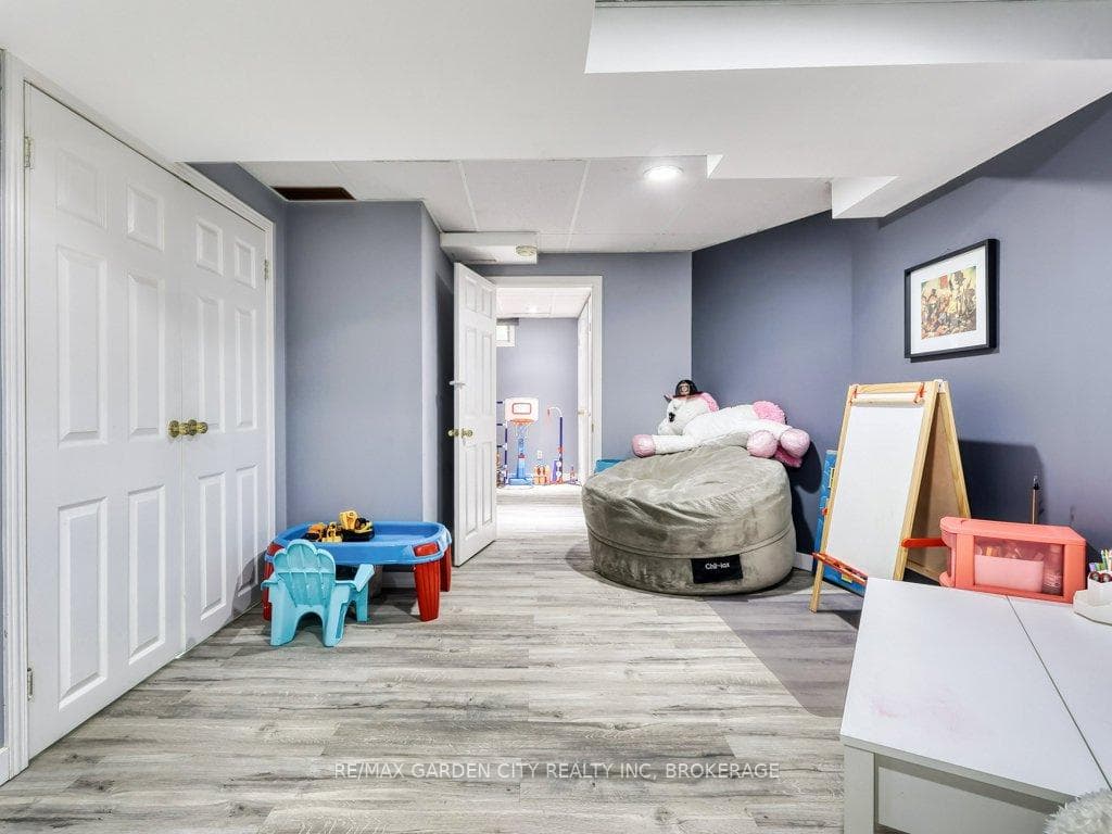 20 CONSIGLIA Drive photo 37