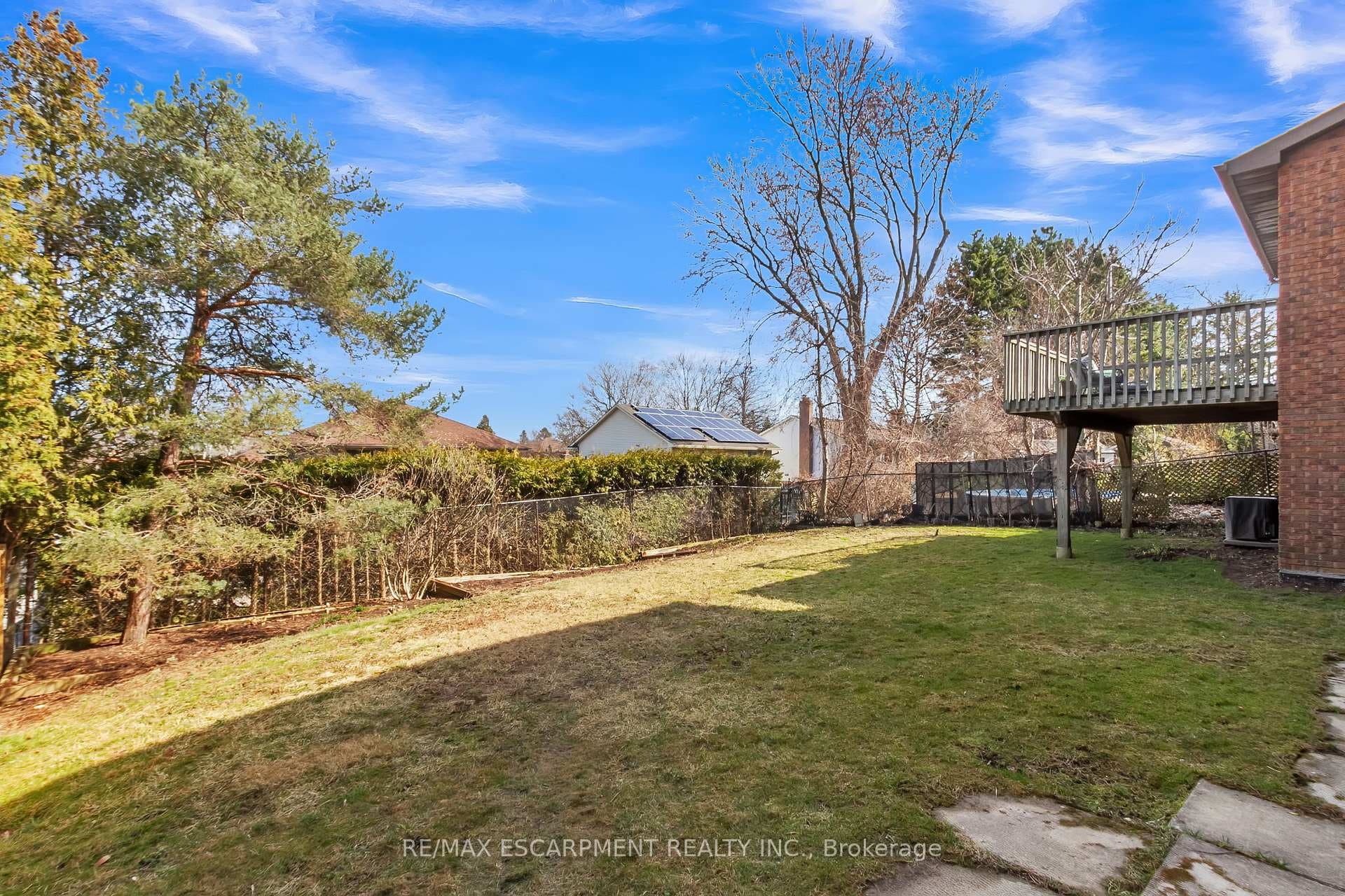 55 Chatterson Drive photo 37