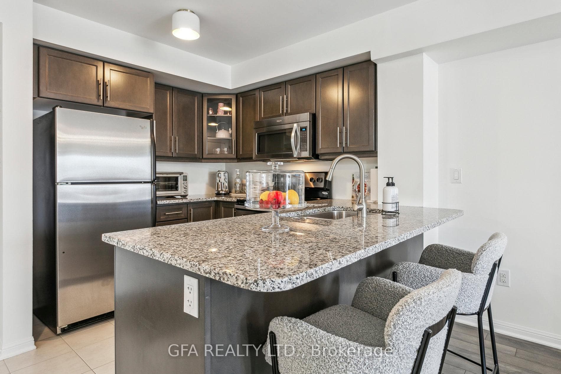 1005 Nadalin Heights Unit 312 photo 16