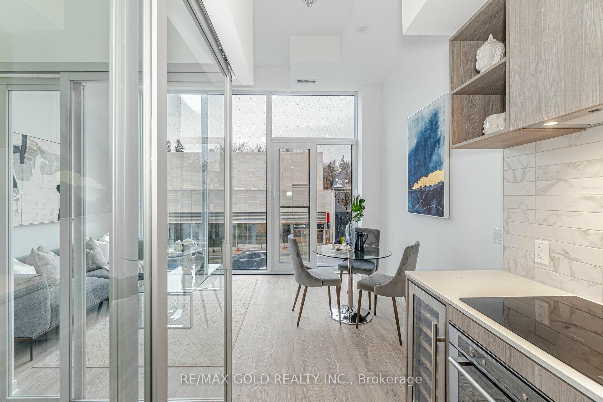 2020 Bathurst Street Unit 216 photo 13