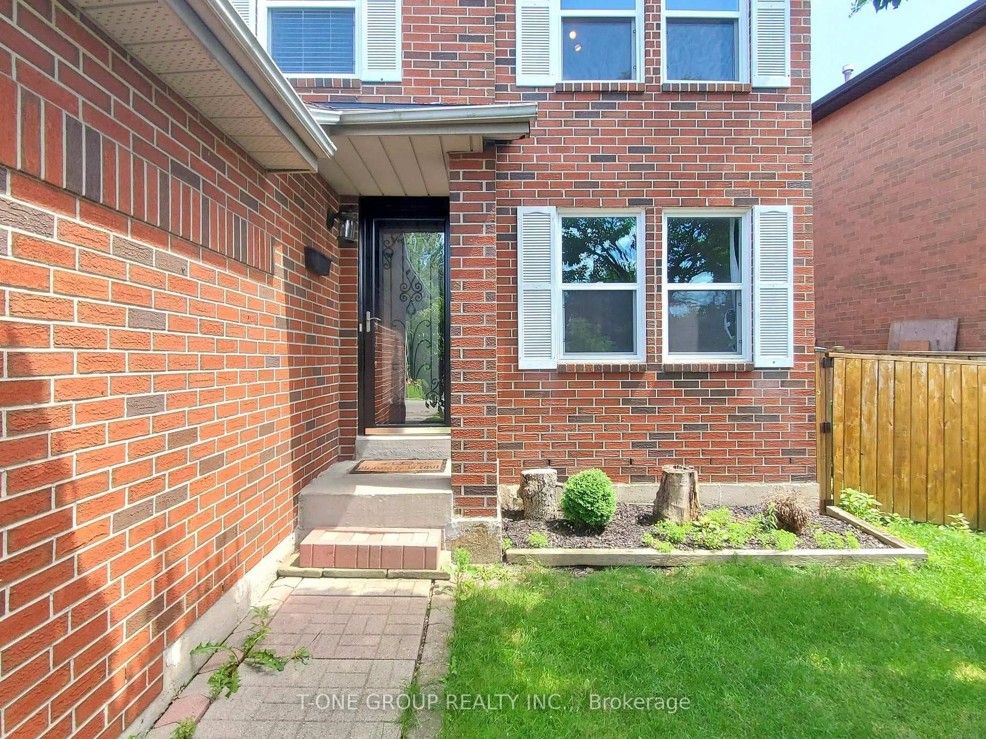 3400 Drummond Road photo 2