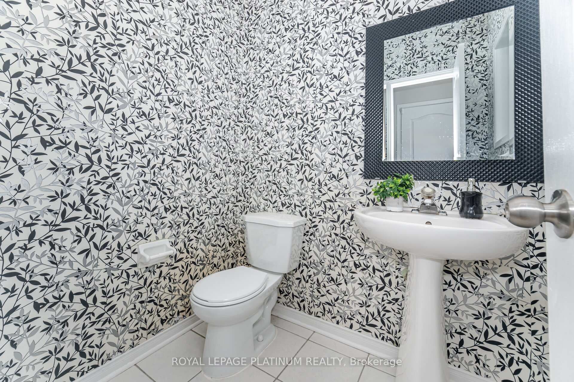 63 Culture Crescent photo 21