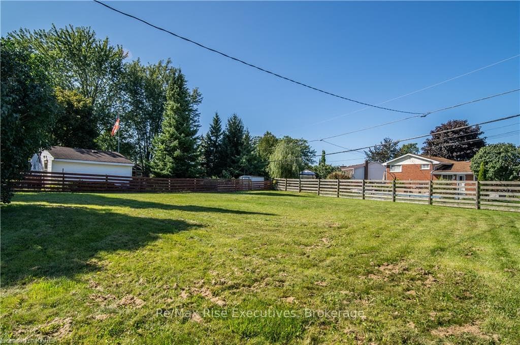 140 UPPER PARK Road photo 39