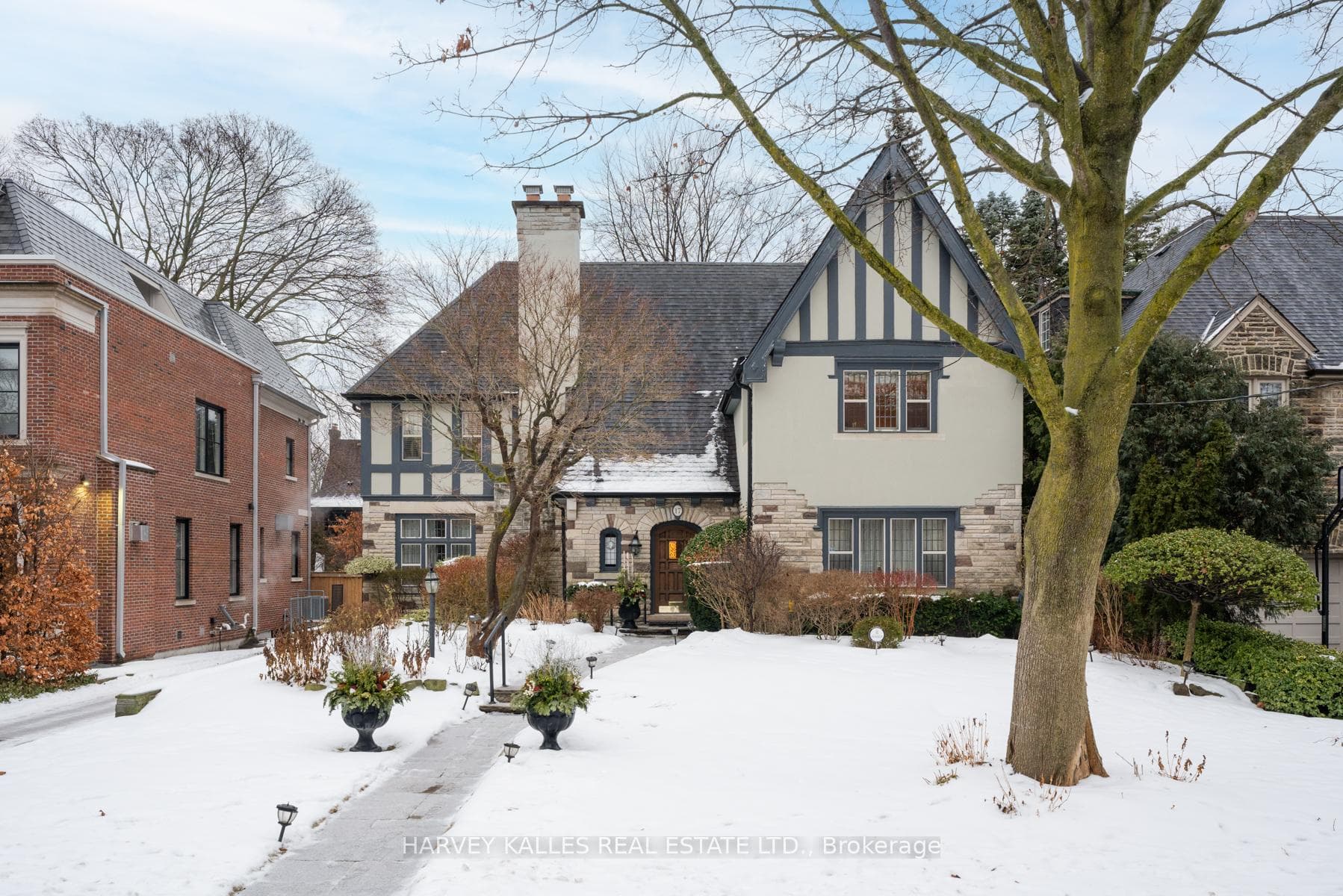 17 Robinwood Avenue photo 2
