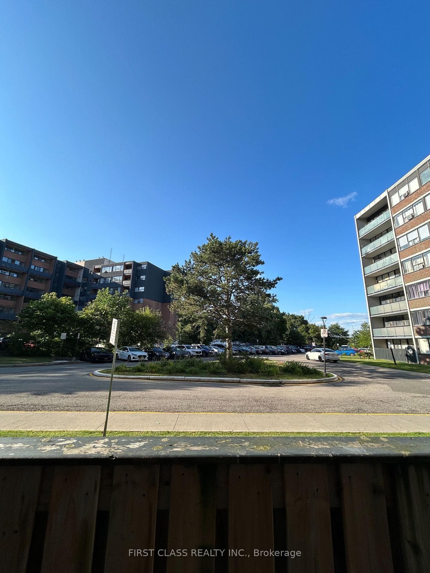 2121 Roche Court Unit 106 photo 23