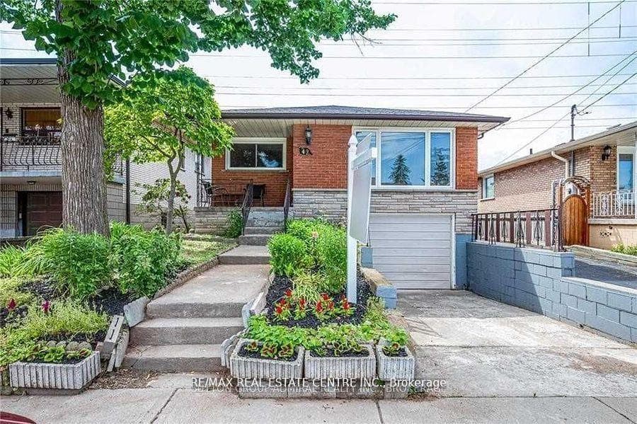 49 Selkirk Avenue Unit 2 photo 1