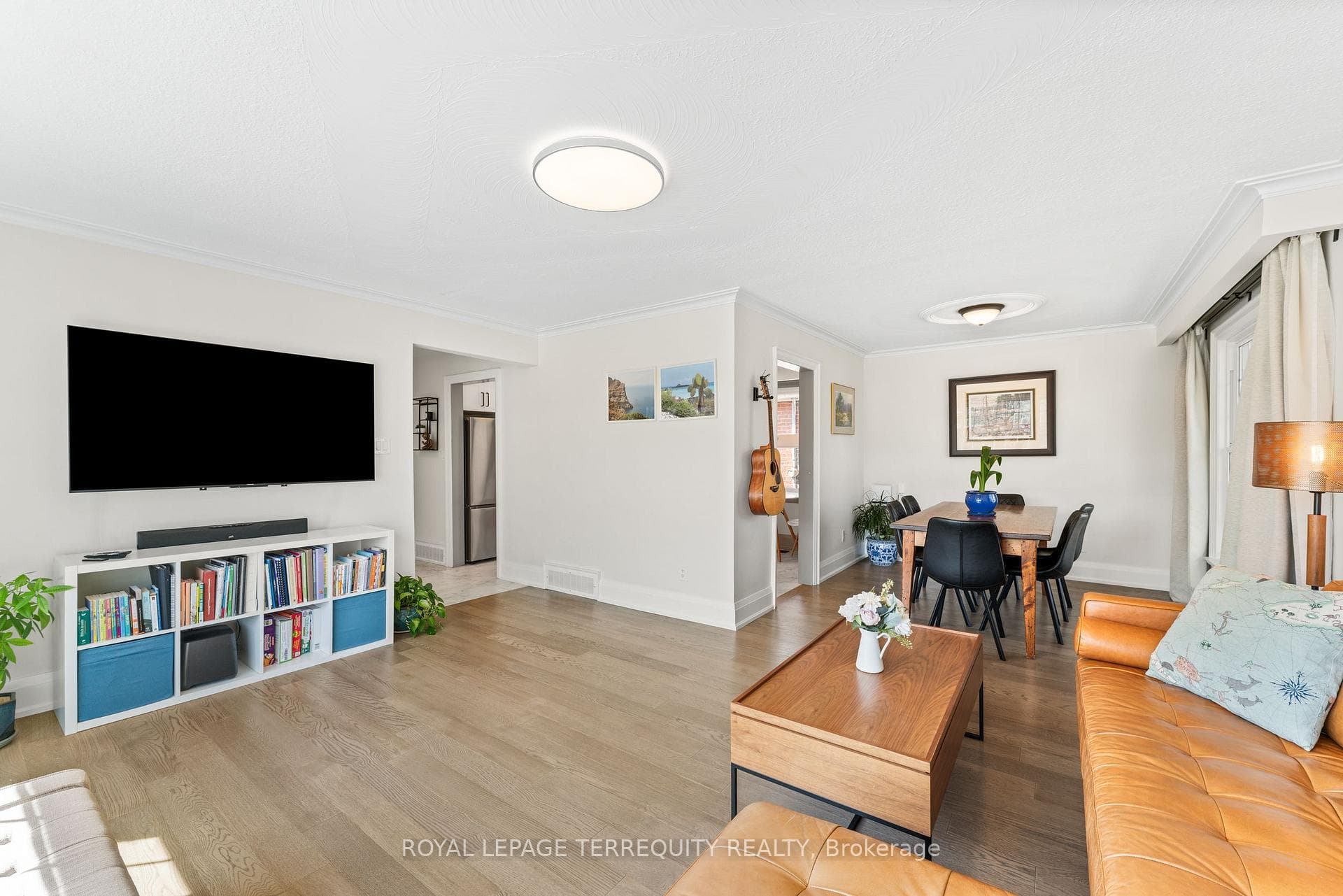 2 Hernshaw Crescent photo 10