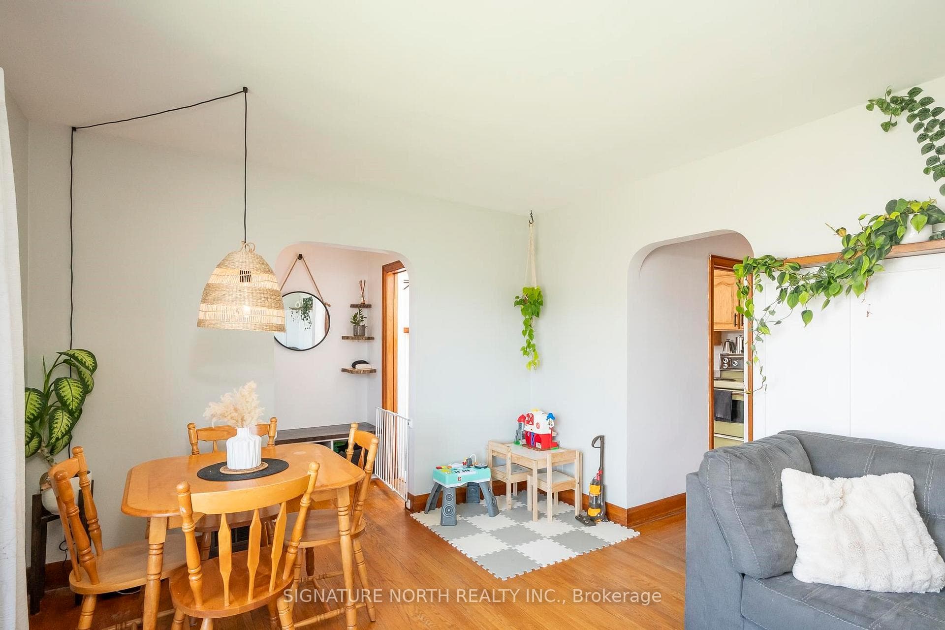 2028 Hamilton Avenue photo 16