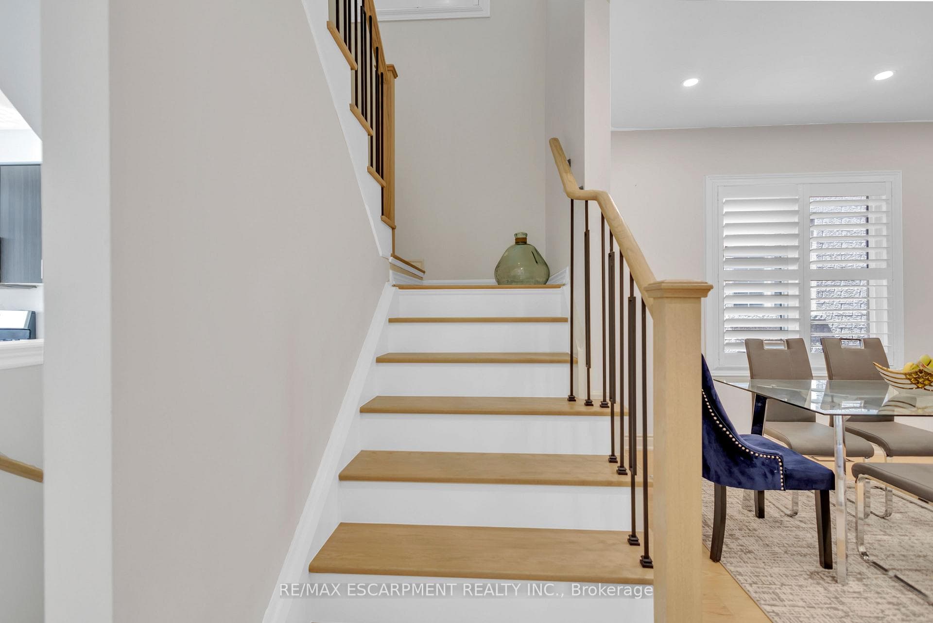 1454 Chretien Street photo 13