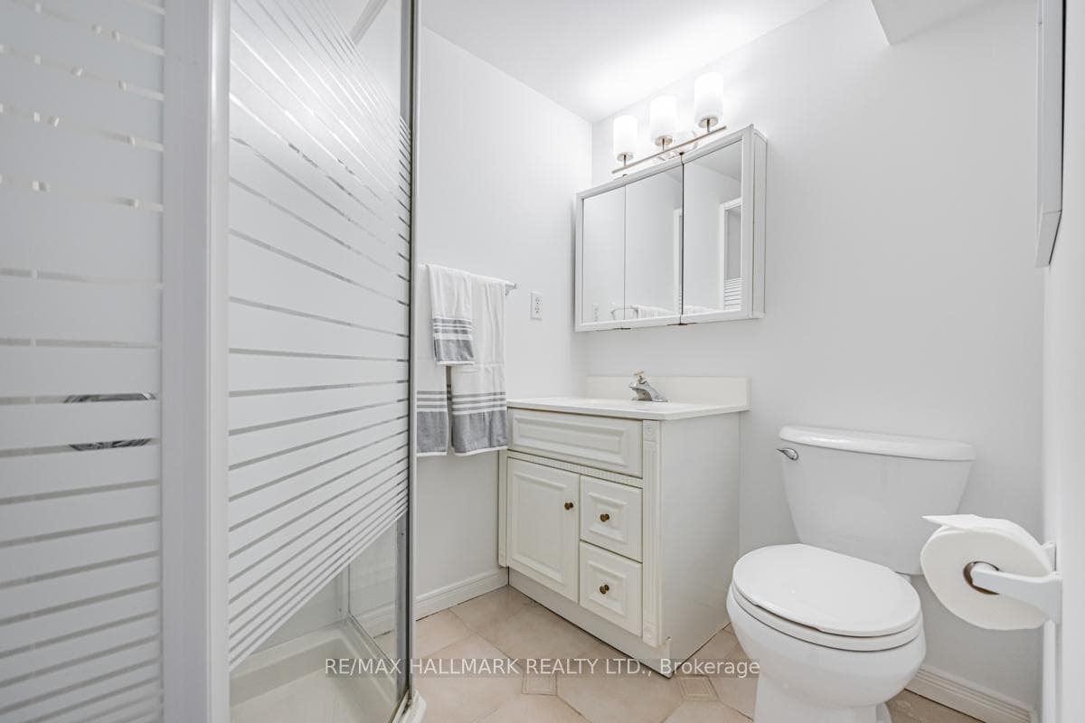 5756 Greensboro Drive photo 31