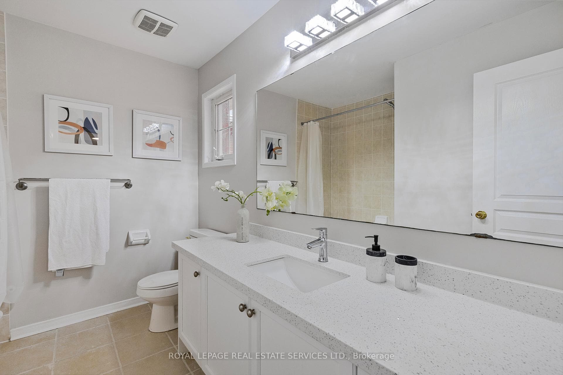 2425 Postmaster Drive photo 32