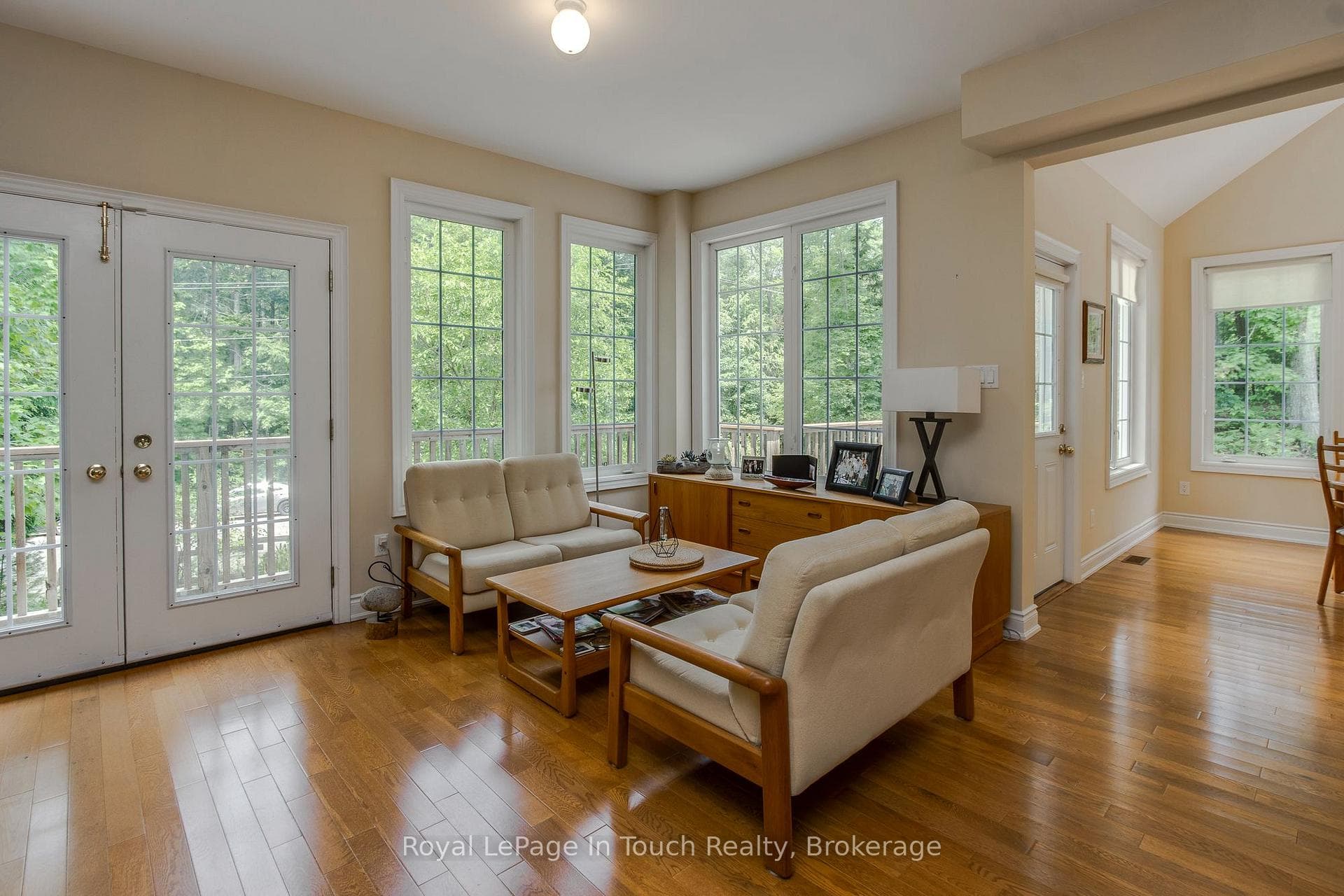 8 Woodward Drive photo 23