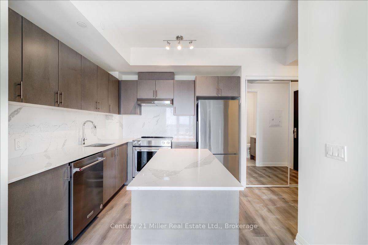 9000 Jane Street Unit 1412 photo 12