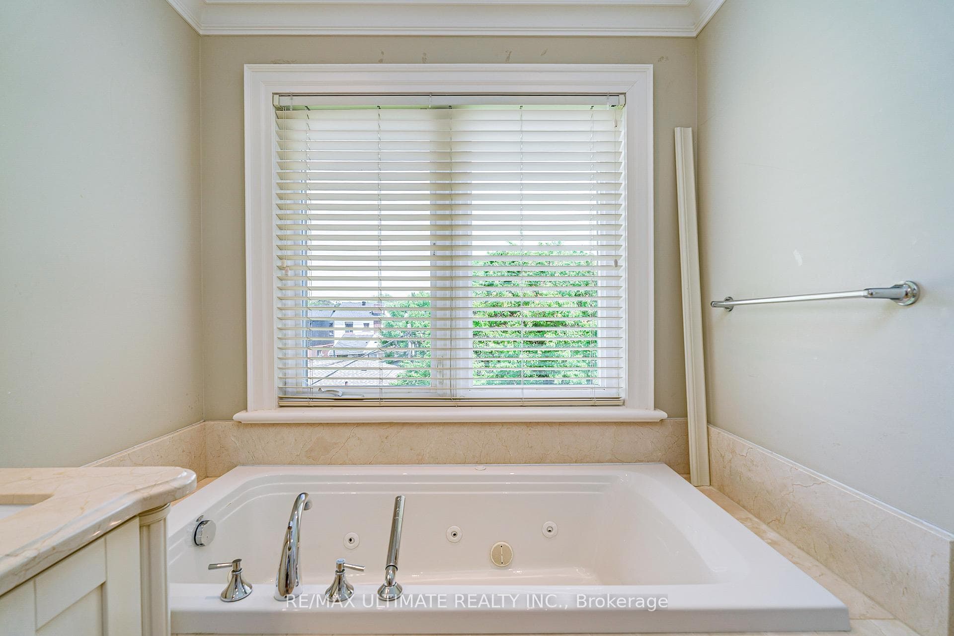 90 Howick Avenue photo 34