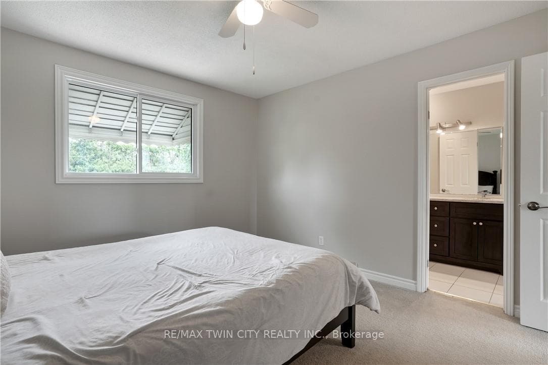 46 Chippewa Avenue photo 16