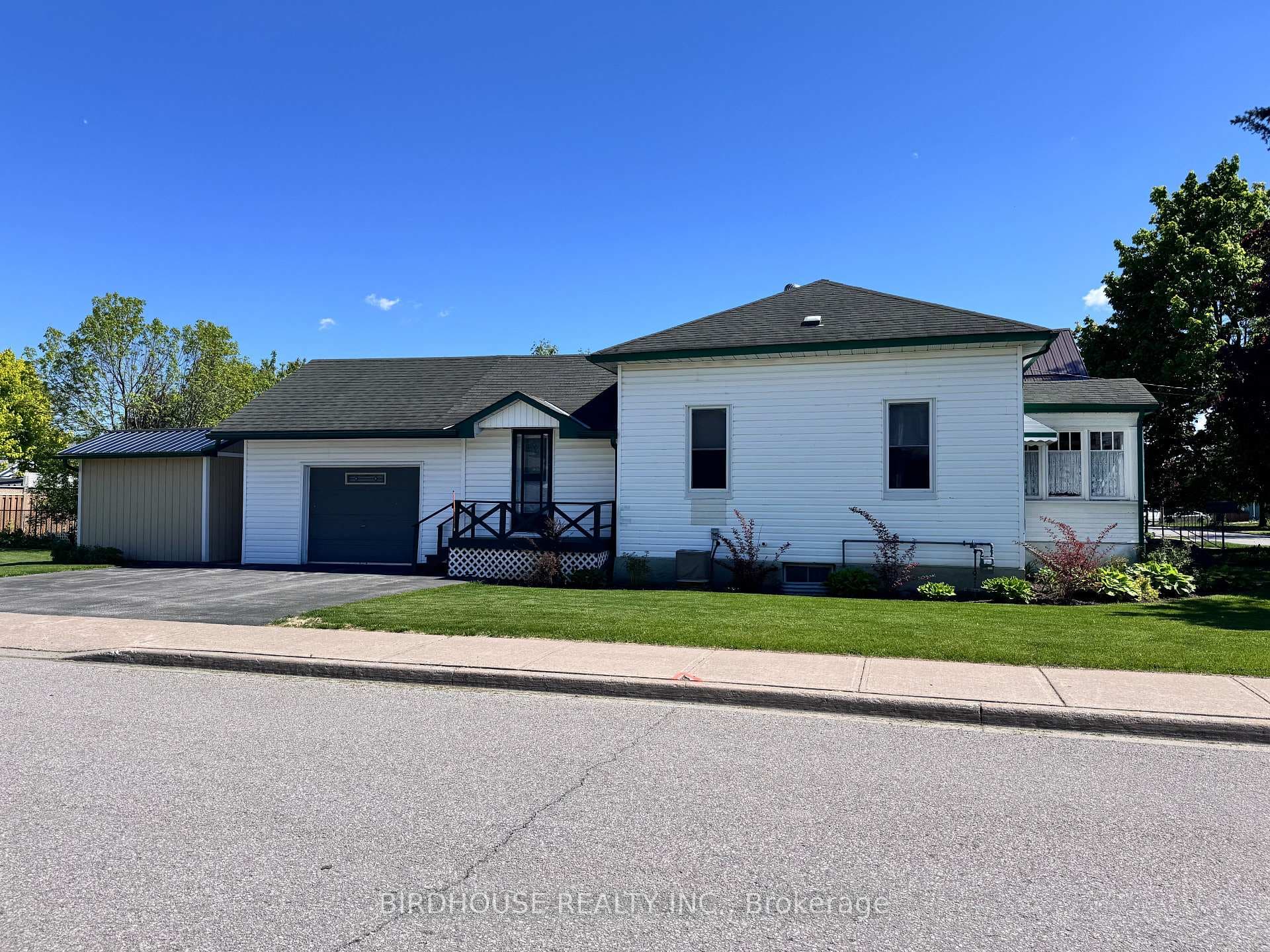 72 Cambridge Street photo 2