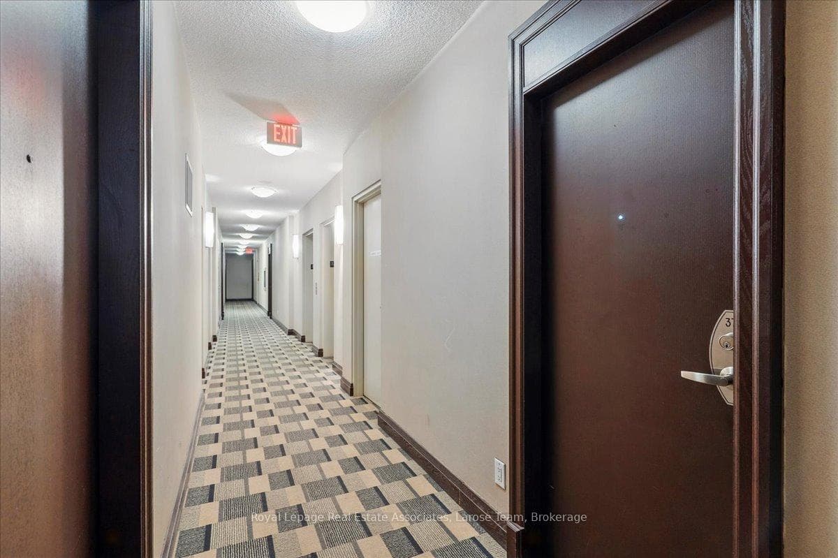 208 Enfield Place Unit 3701 photo 27