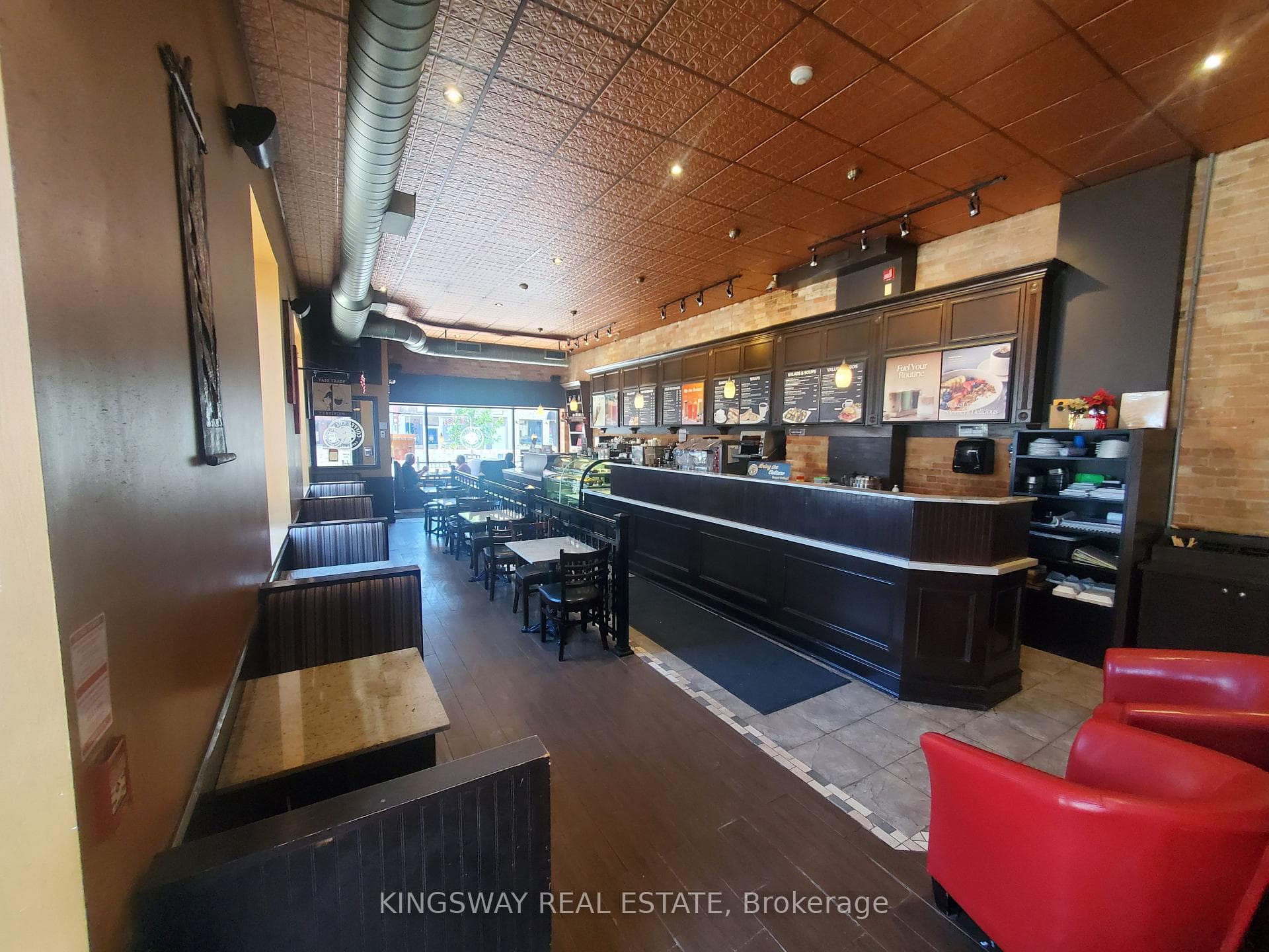 433 Dundas Street photo 7