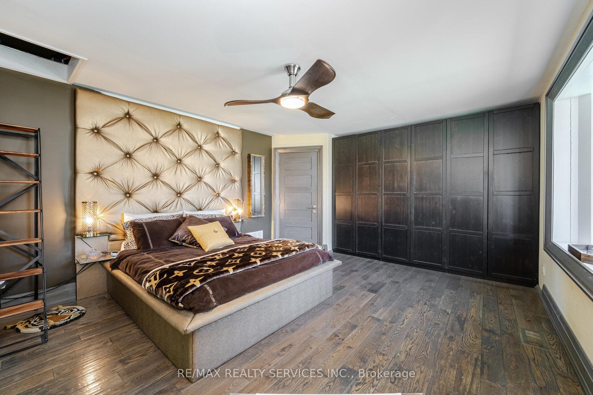 1607 Watersedge Road photo 22