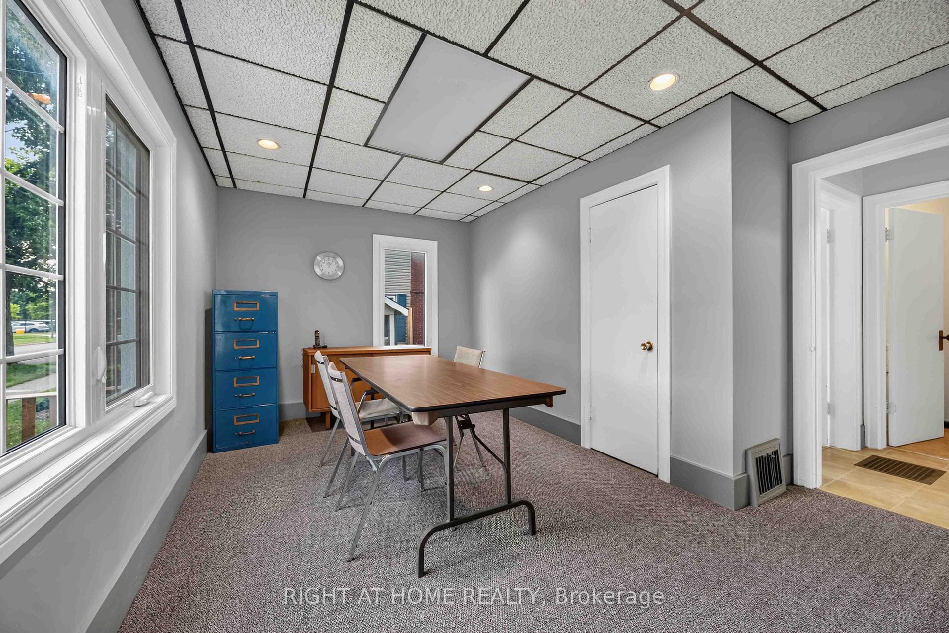 BOARD ROOM/OFFICE