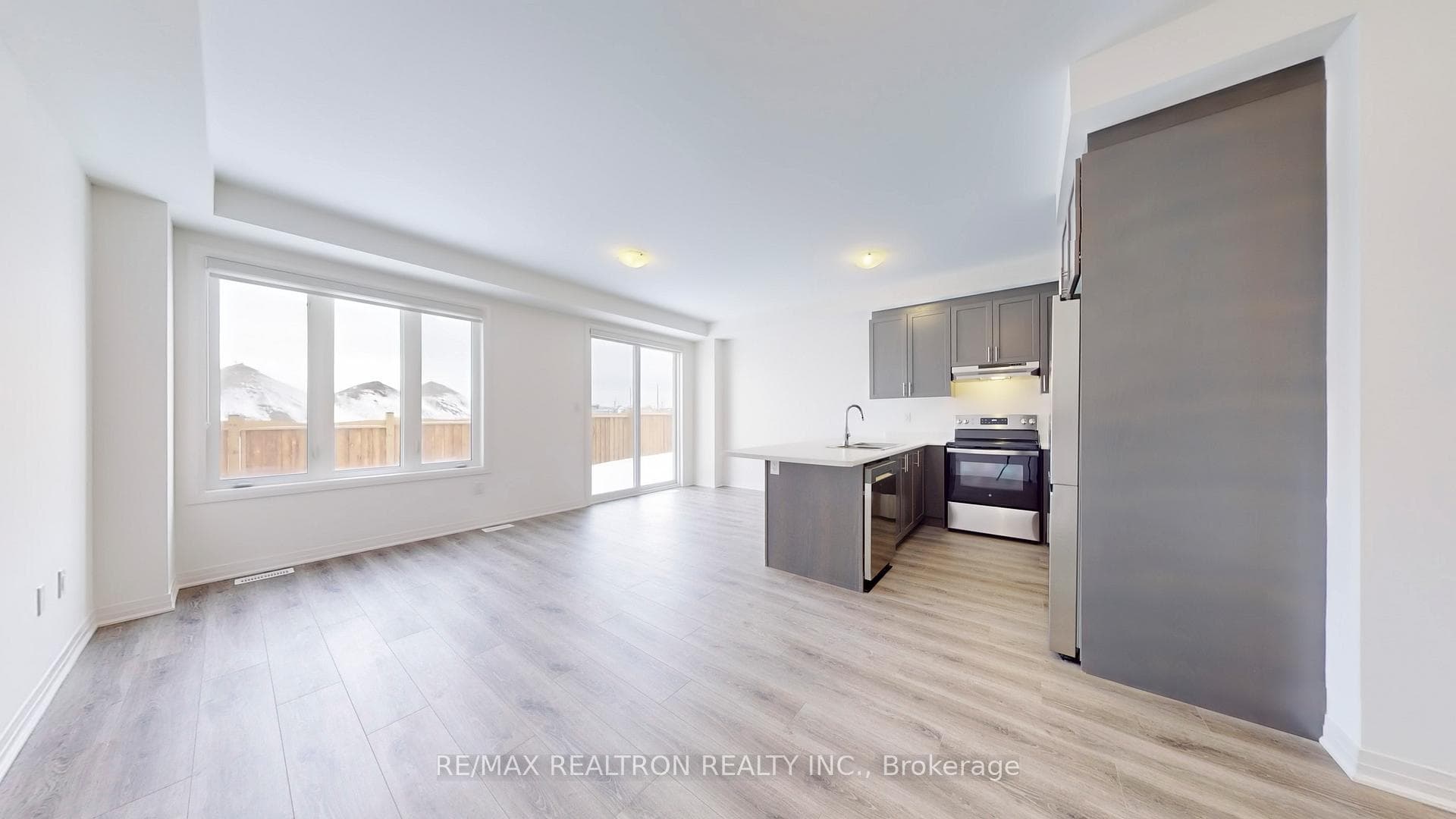 37 Sagewood Avenue photo 6