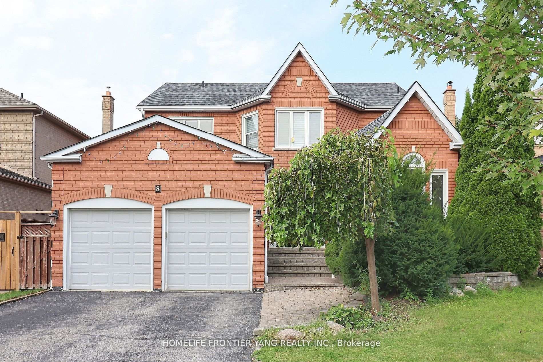 8 Wigston Court photo 1