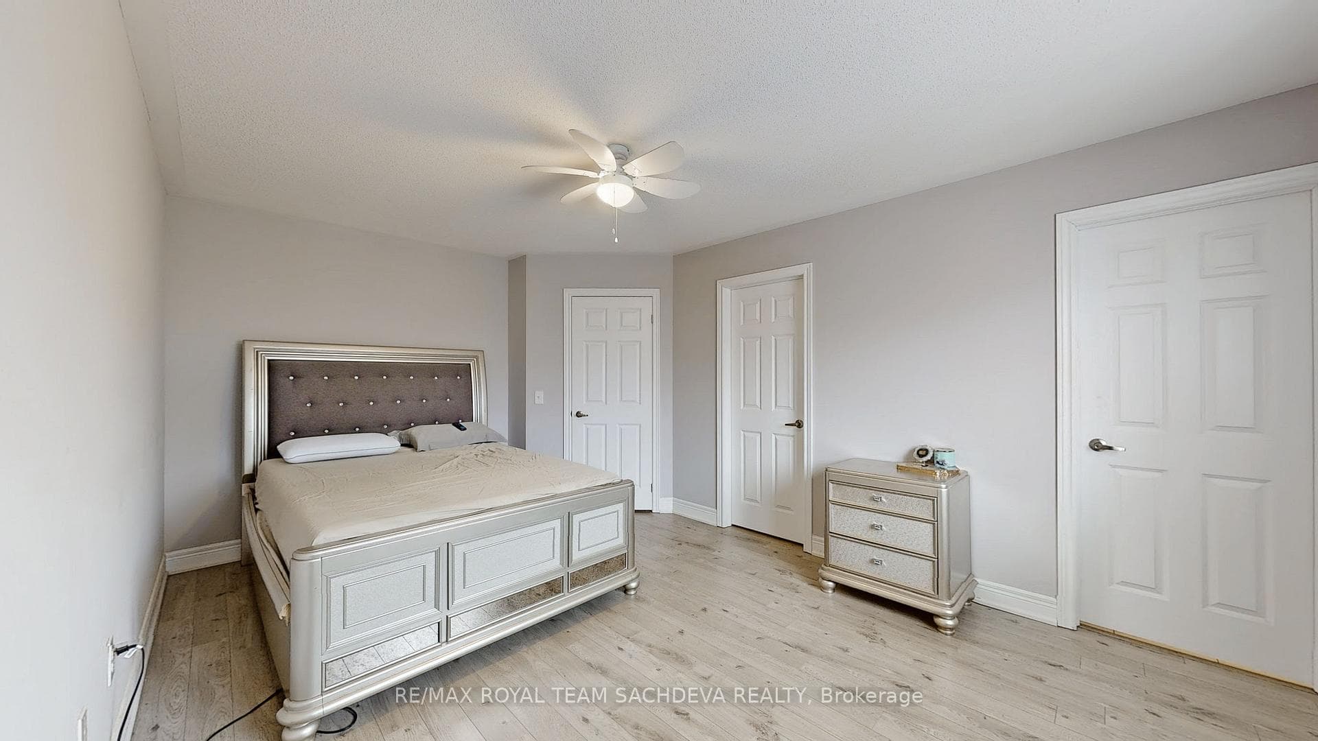56 Dewell Crescent photo 26