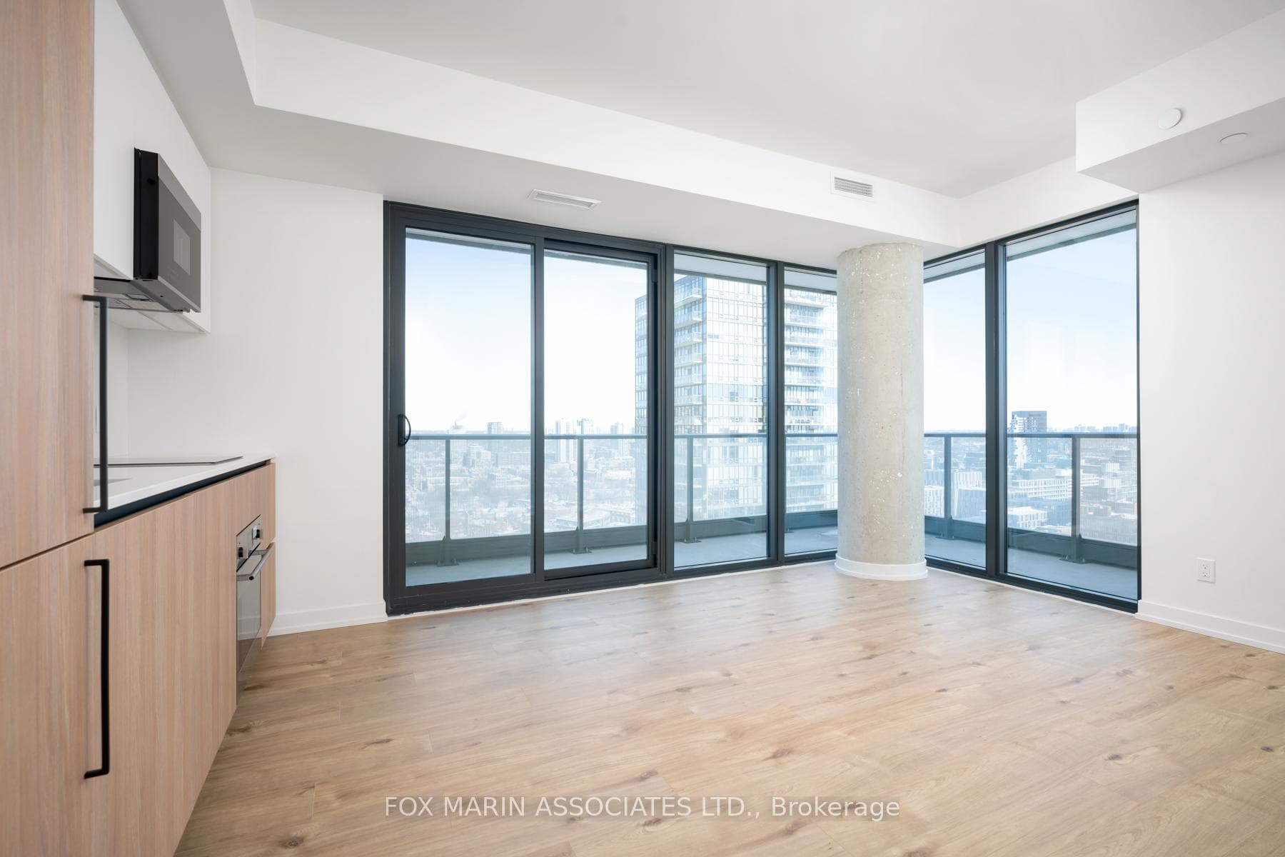 35 Parliament Street Unit 2511 photo 1