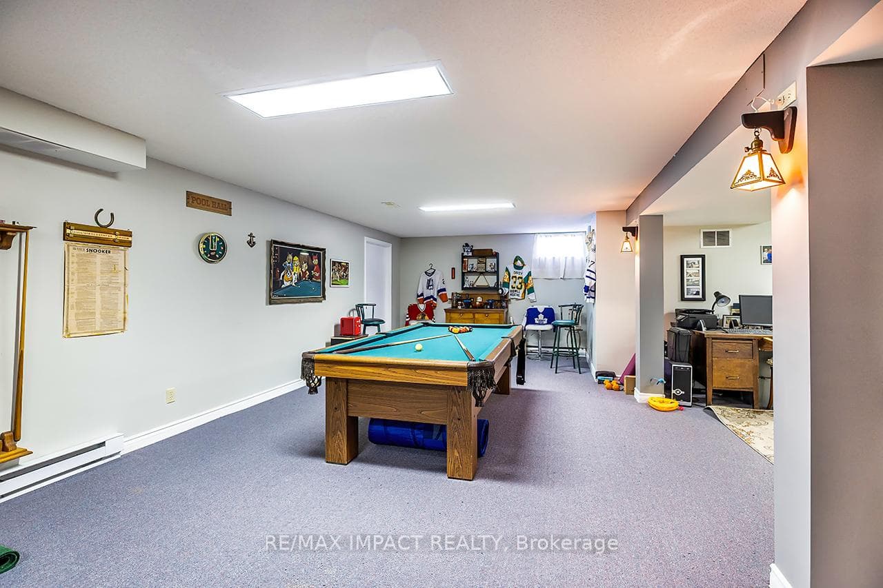 8 Brintnell Boulevard photo 19