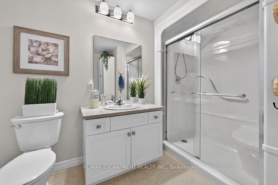 2605 Binbrook Road Unit 208 photo 16