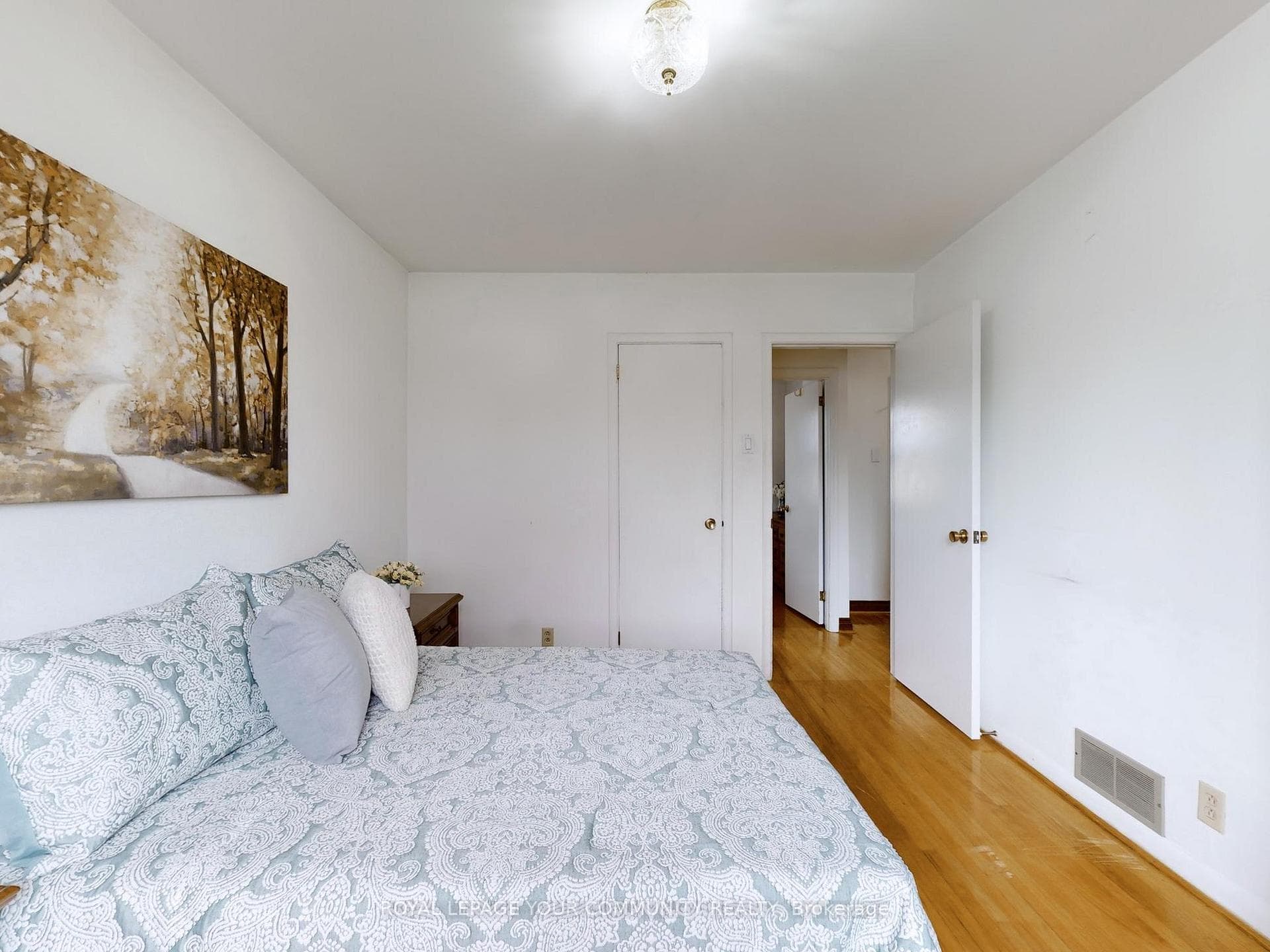 437 Rustic Road photo 14