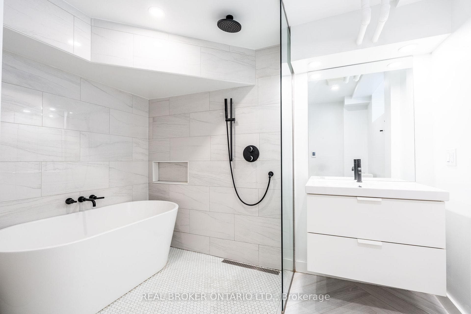 137 Sherman Avenue photo 35