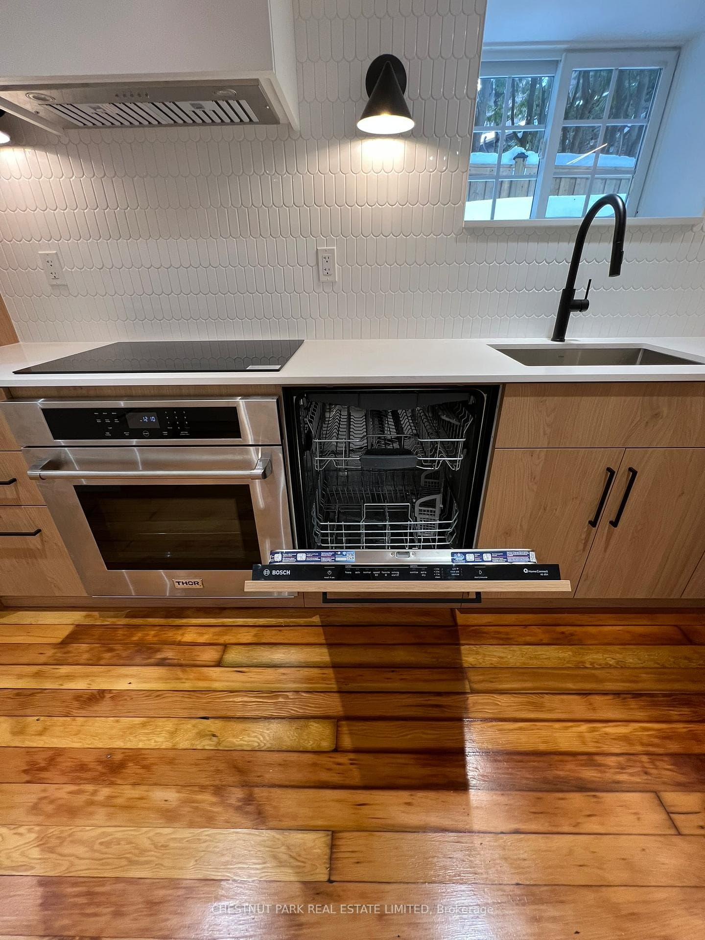 Built-in dishwasher.